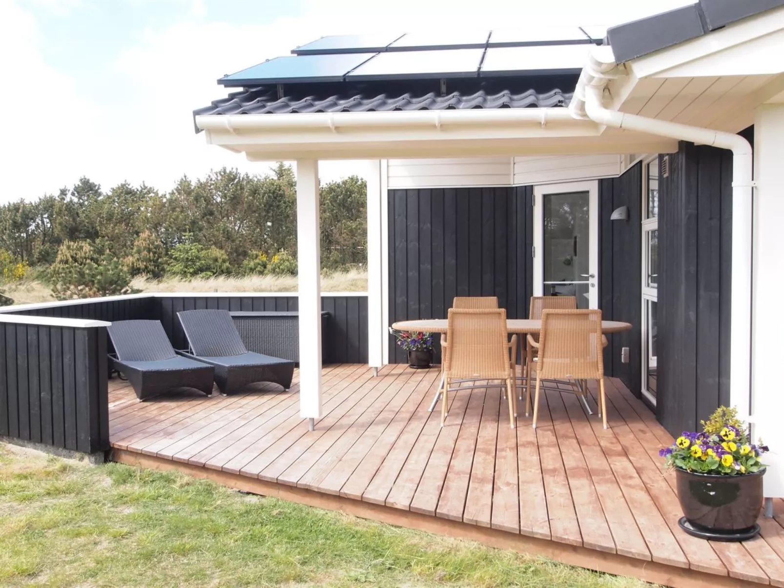 "Helen" - 500m to the fjord-Buiten