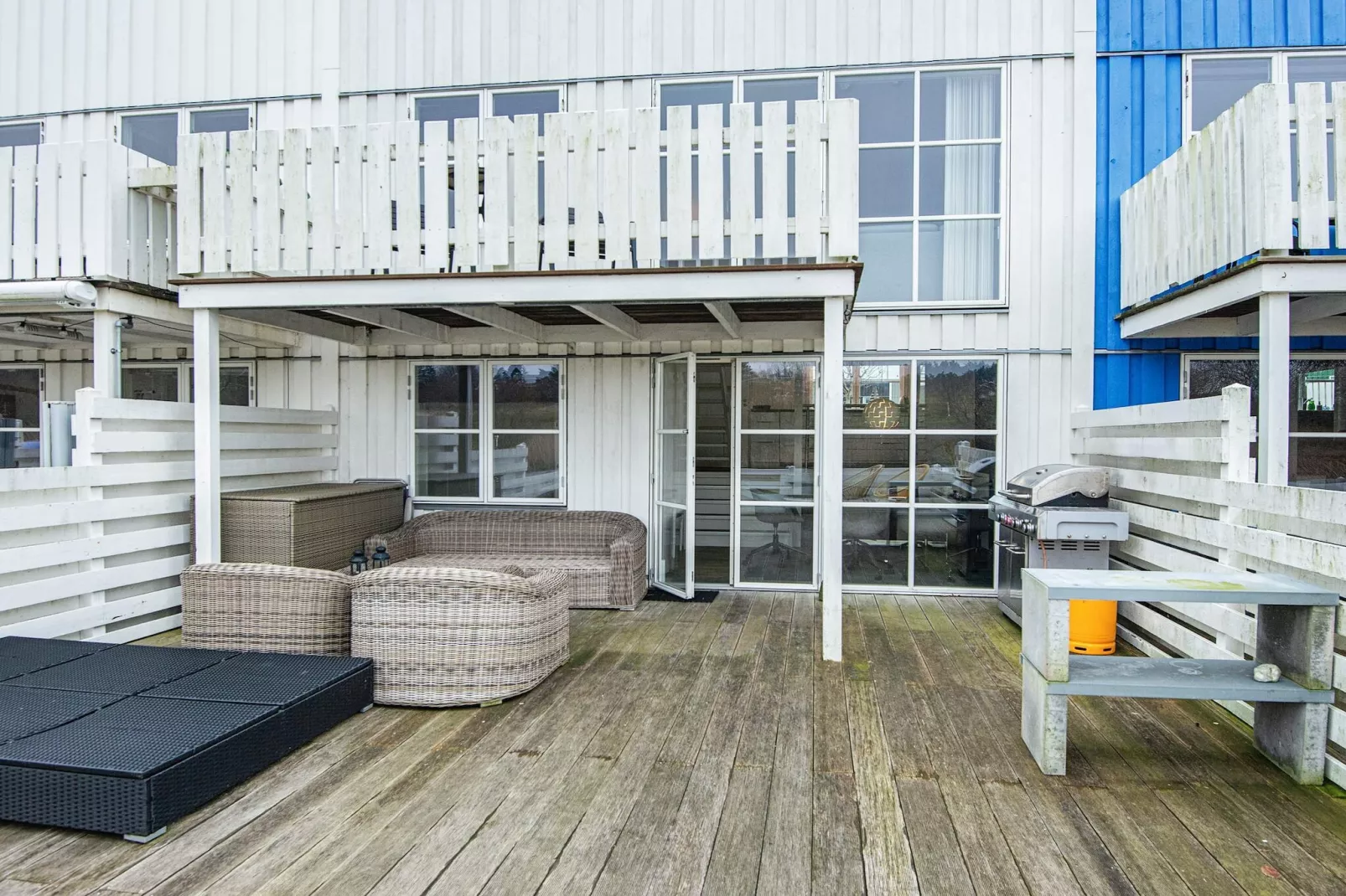 3 room,2 levels-Uitzicht