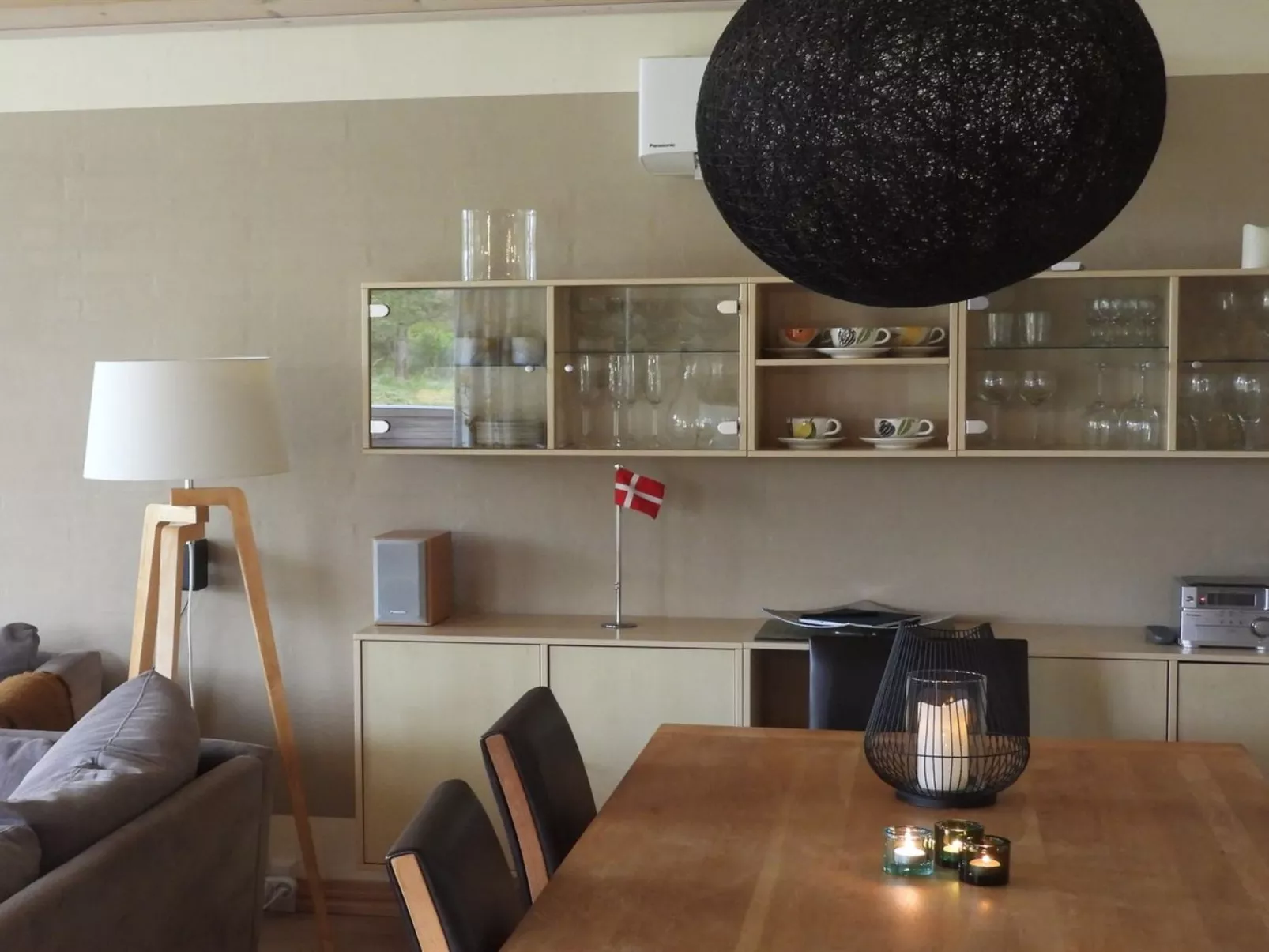 "Ljuba" - 1.3km from the sea-Binnen