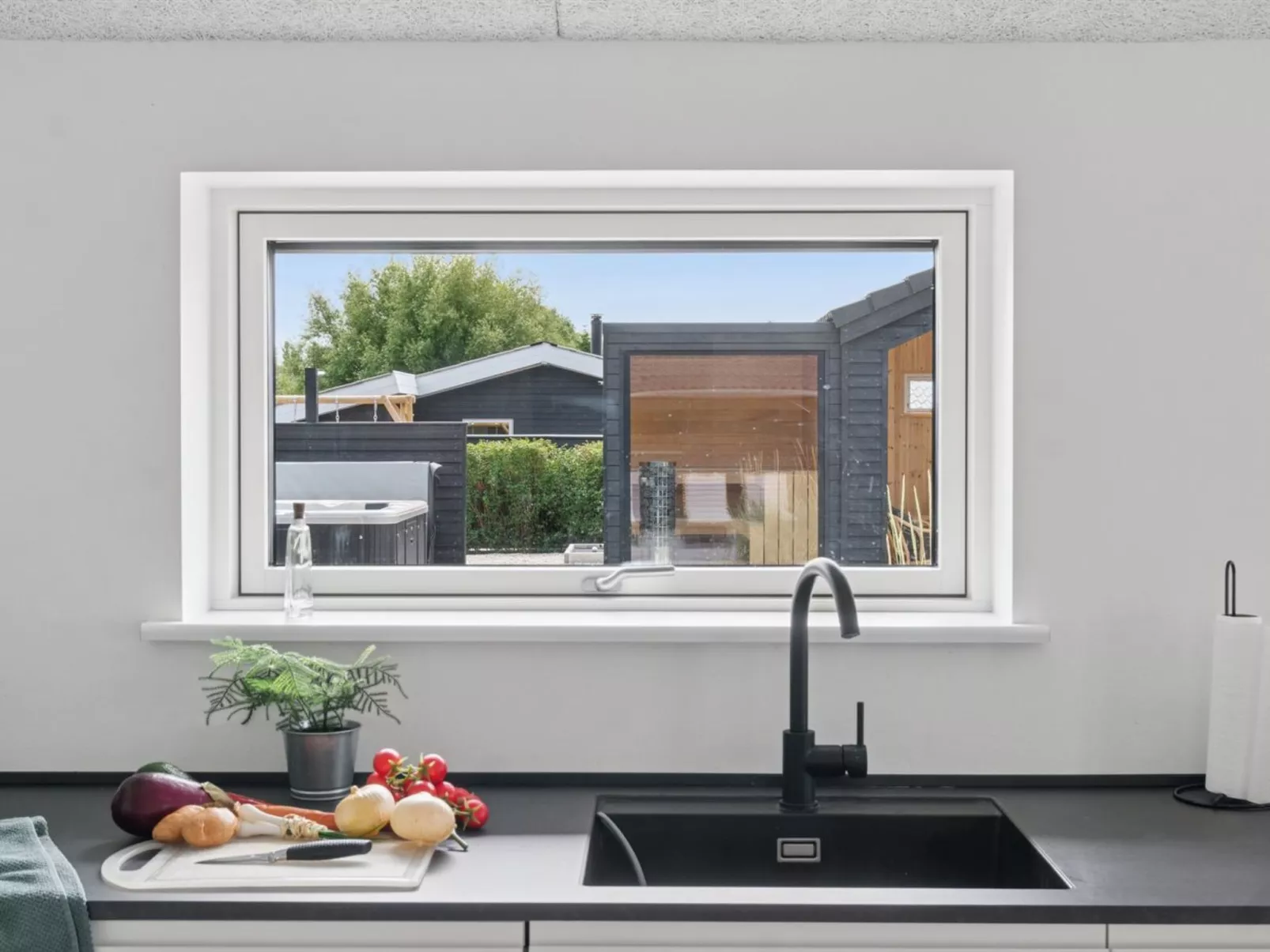 "Christian" - 600m from the sea-Binnen