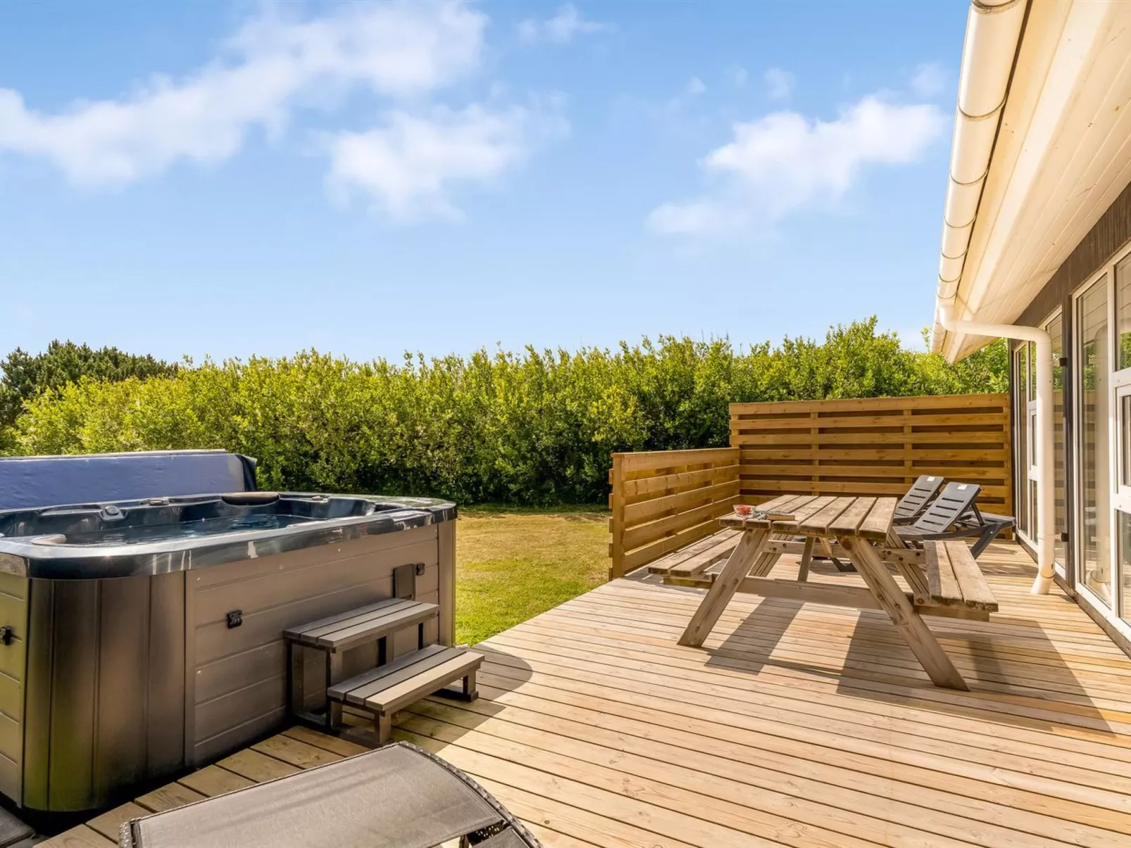 "Eftim" - 500m from the sea-Binnen