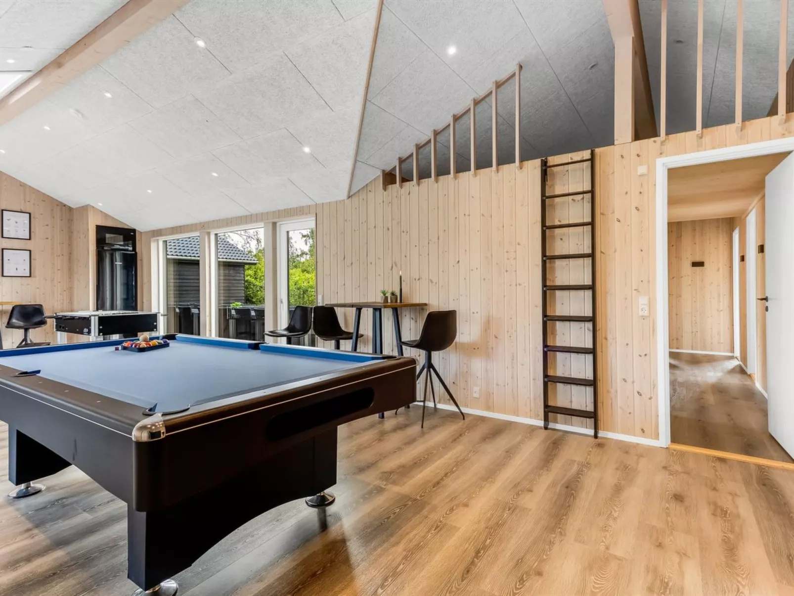 "Matild" - 400m from the sea-Binnen