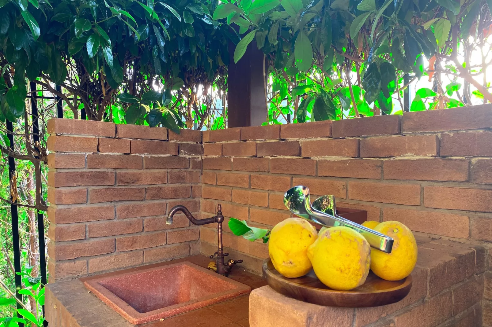 Villa Melograno-Tuinen zomer