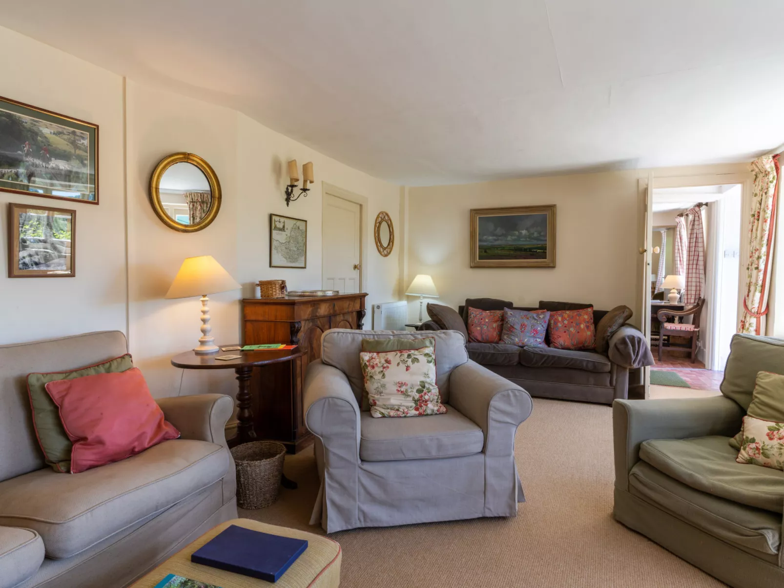 Valley Cottage-Binnen