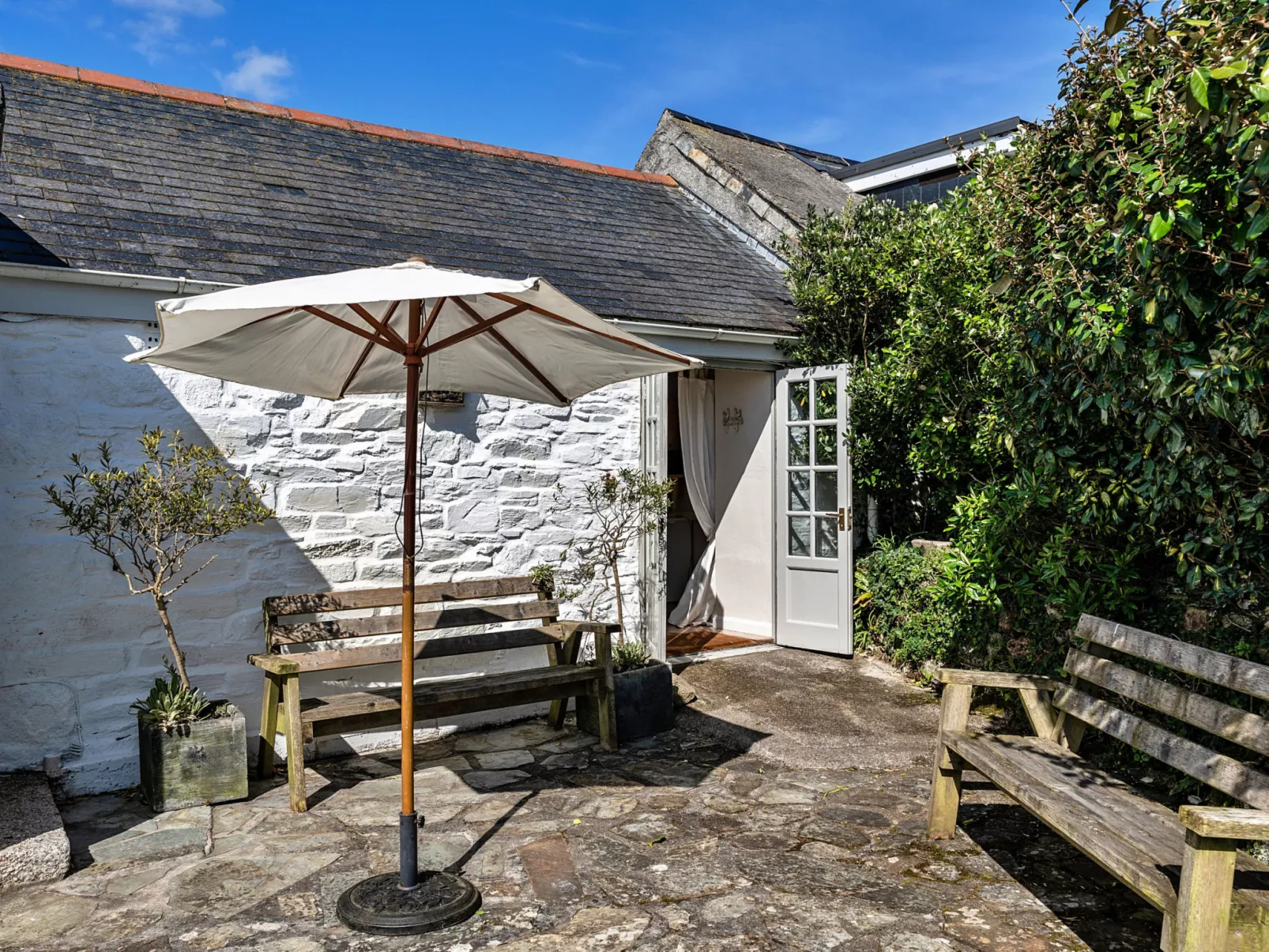 Lesceave Cottage-Binnen