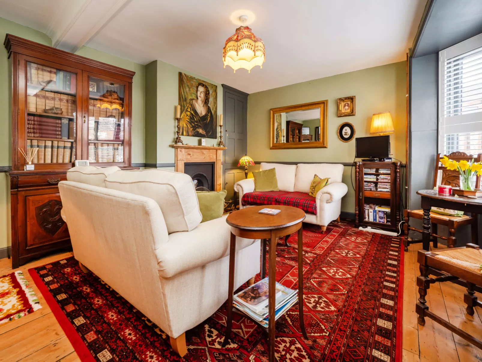 The Old Sunday School & Vestry-Binnen