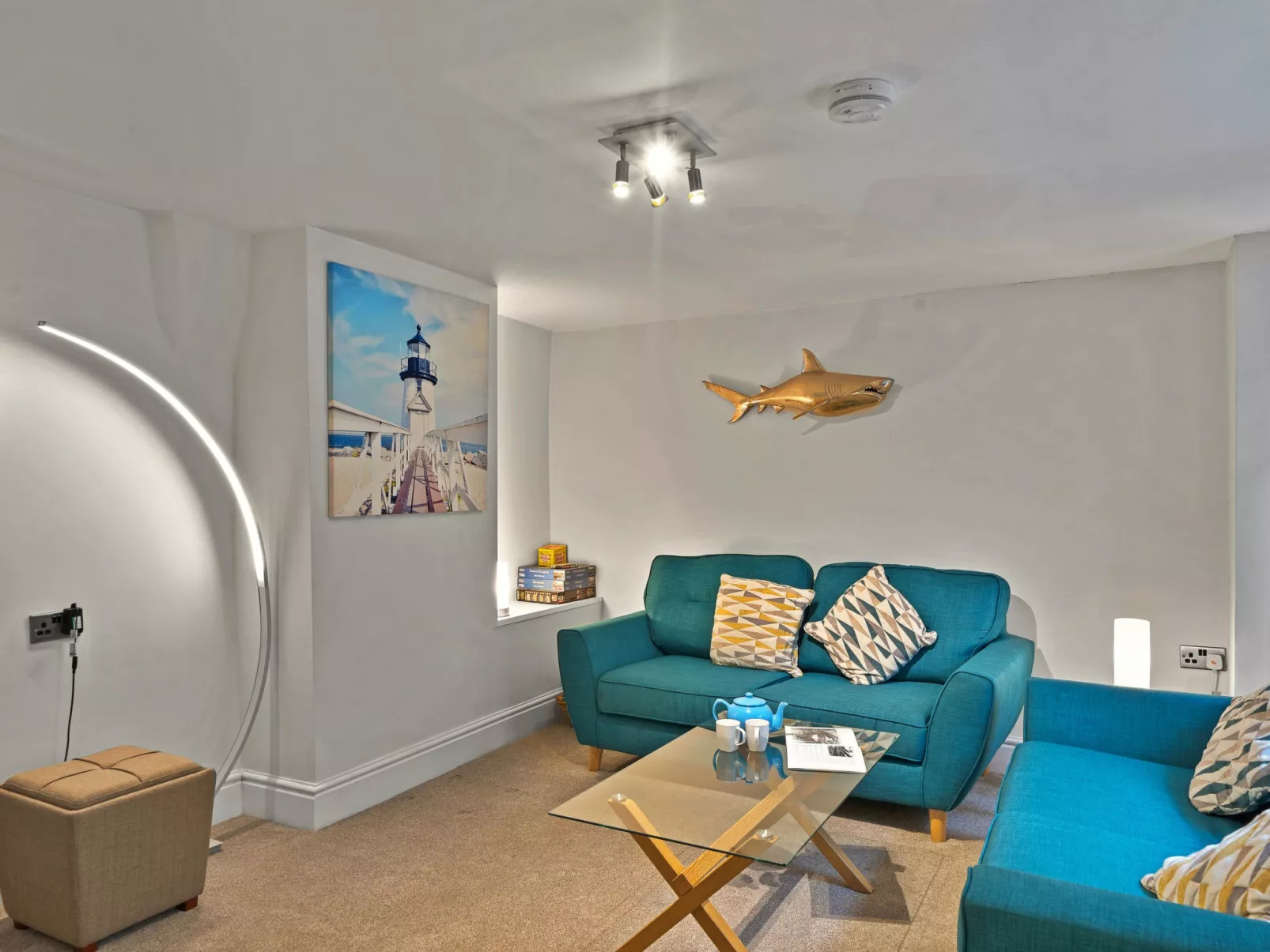 Porthole Cottage-Binnen