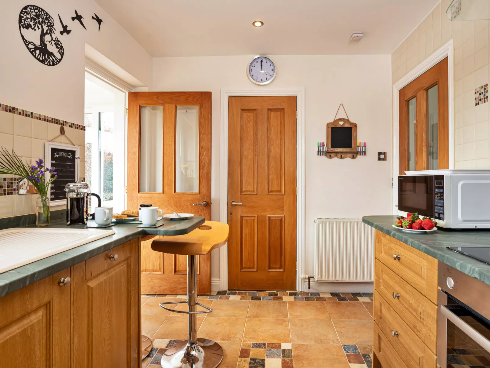 The Duck House-Binnen