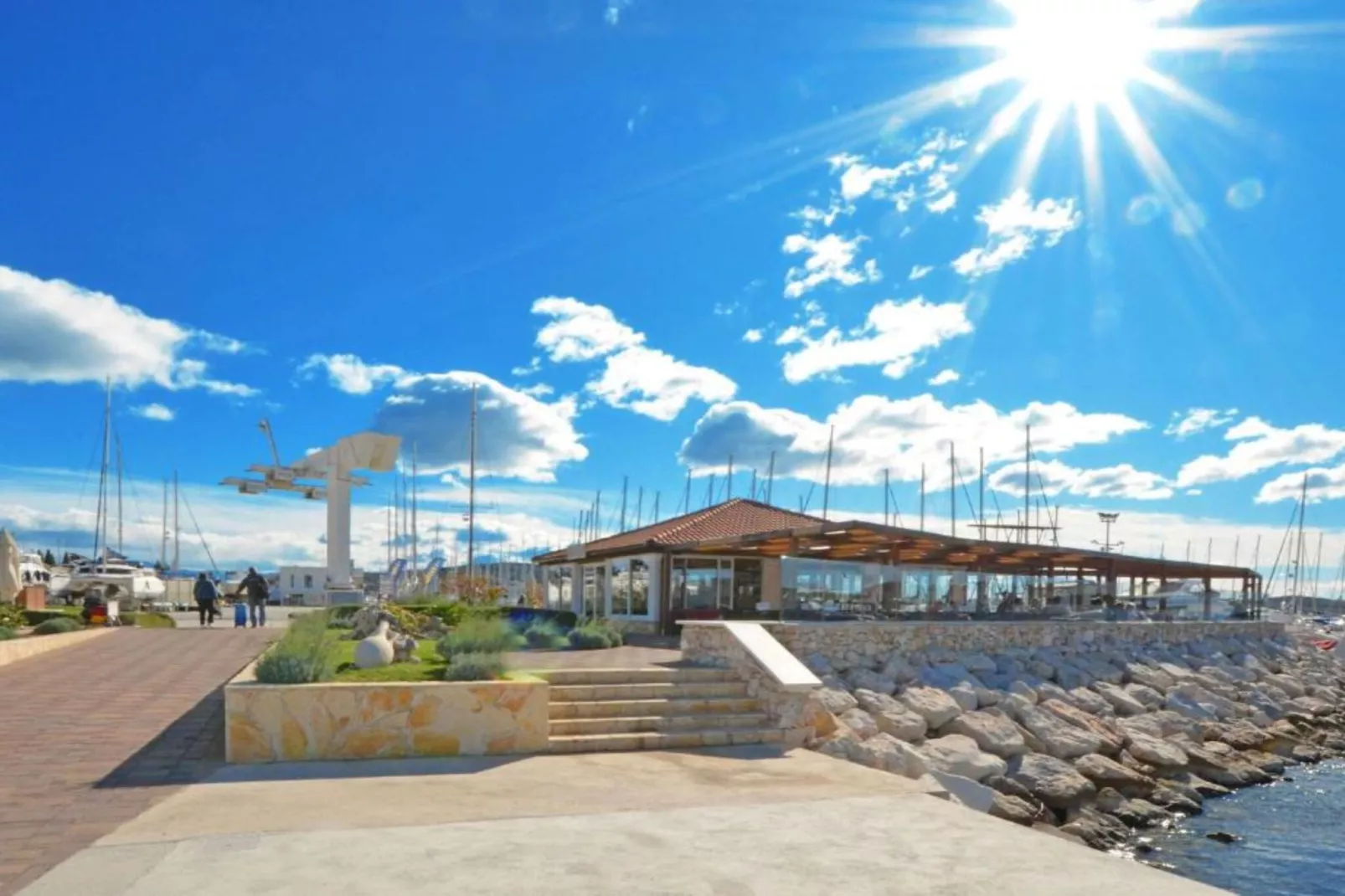 Apartment Sunshine Trogir - Three Bedroom Apartment with Balcony-Buitenlucht