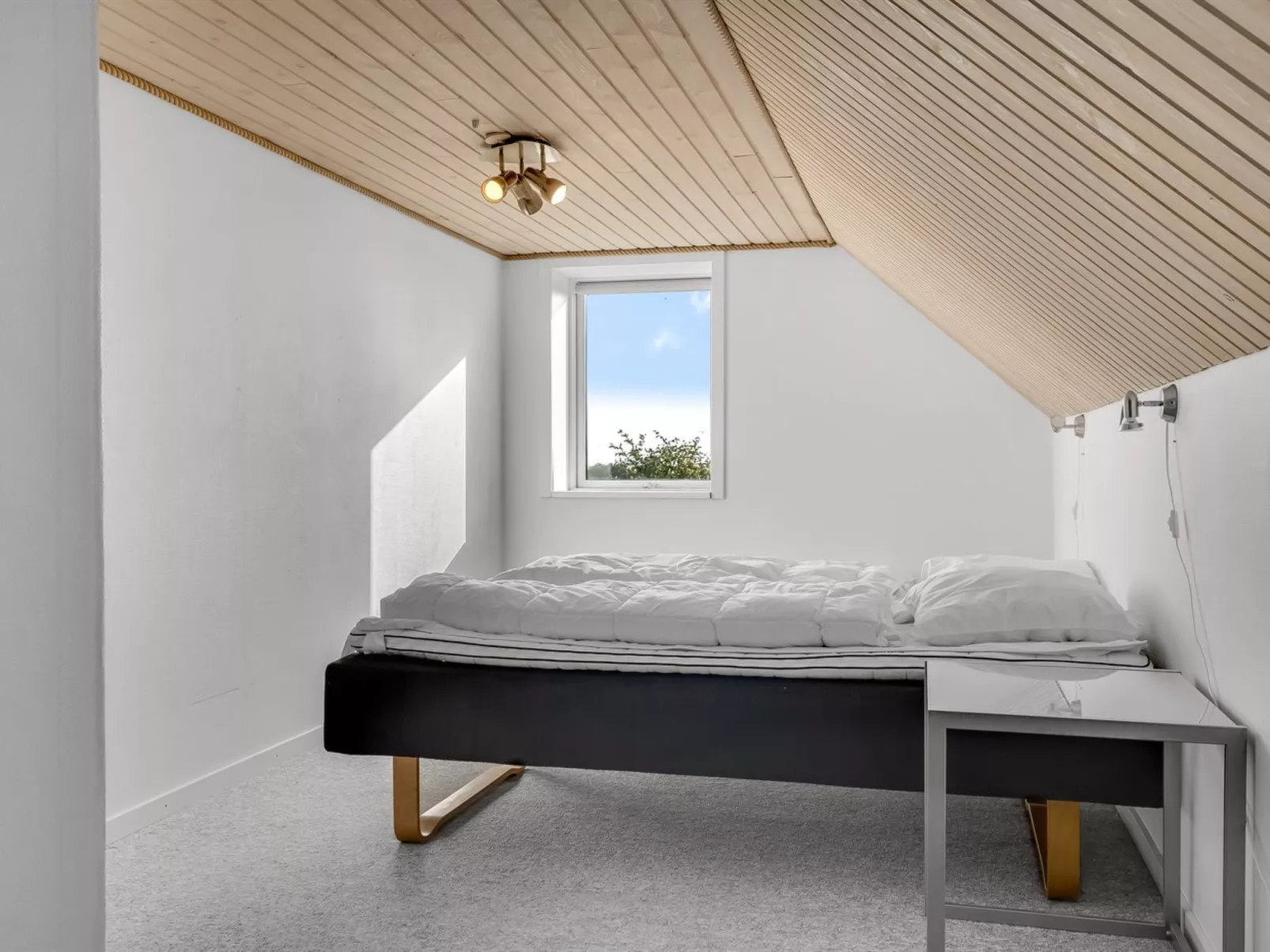 "Nette" - 2km to the fjord-Binnen