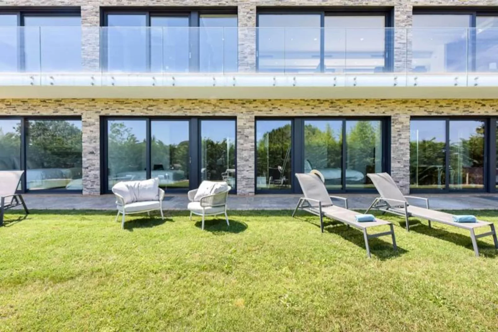 Résidence Villa D&rsquo;architecte Avec Piscine Chauff&eacute;e Pour 10 !-Niet-getagd