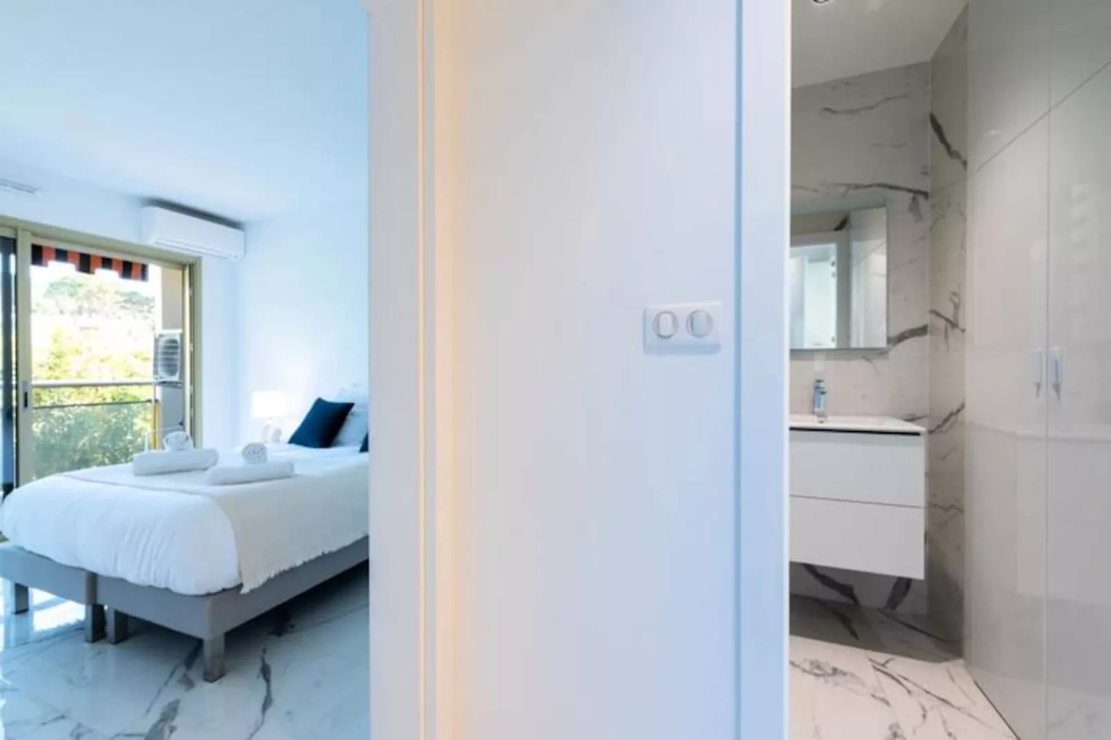 Résidence Spacieux 3p En R&eacute;sidence Avec Piscine-Niet-getagd