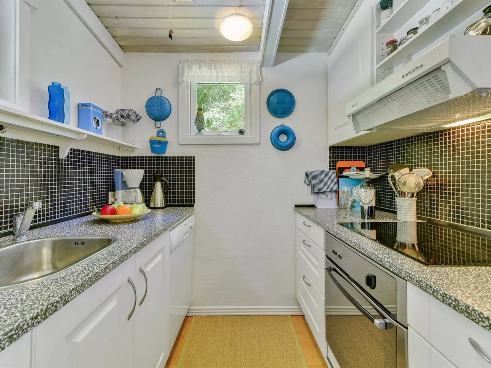 "Deik" - 2km to the fjord-Binnen