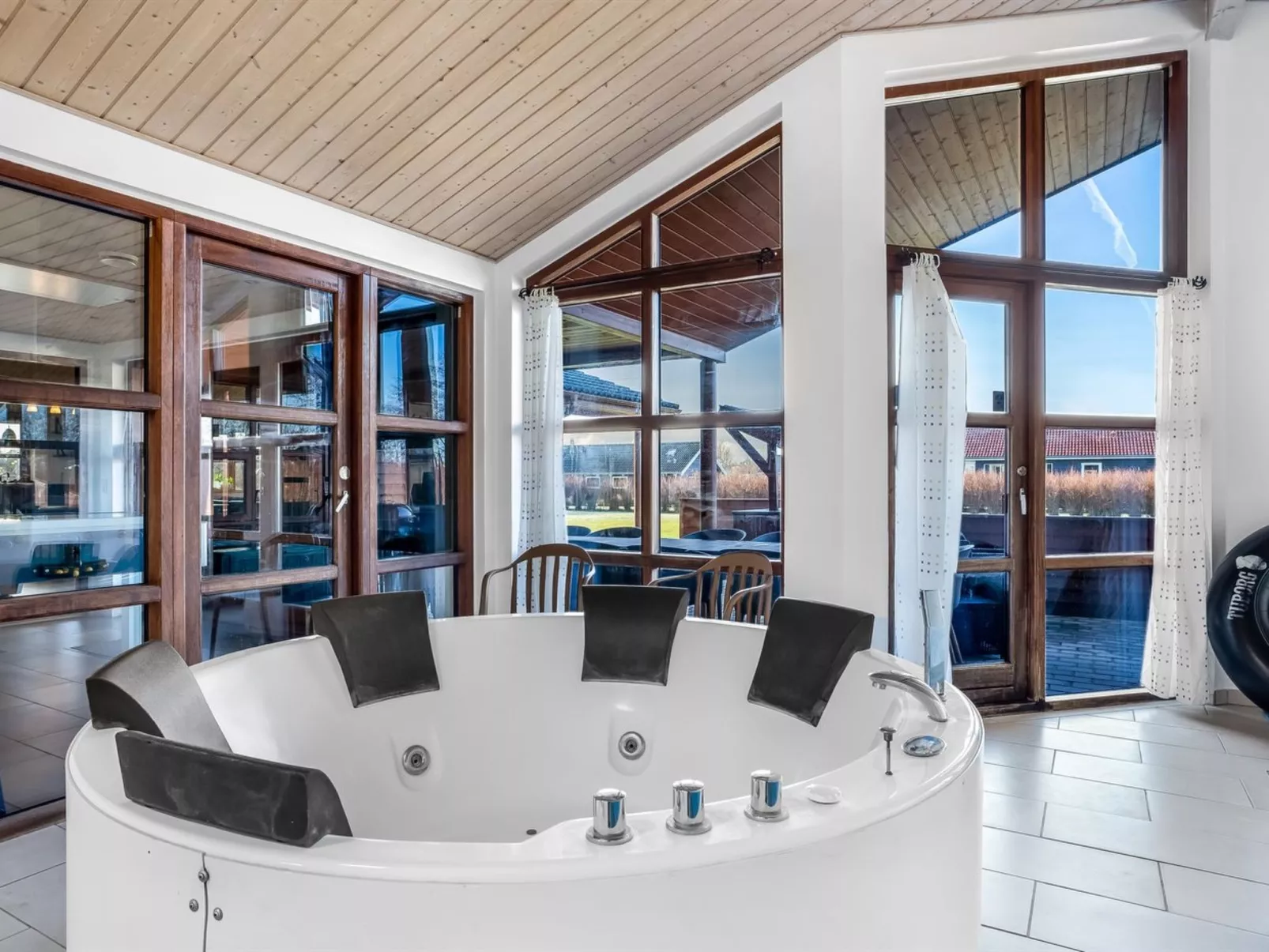 "Niela" - 800m from the sea-Binnen