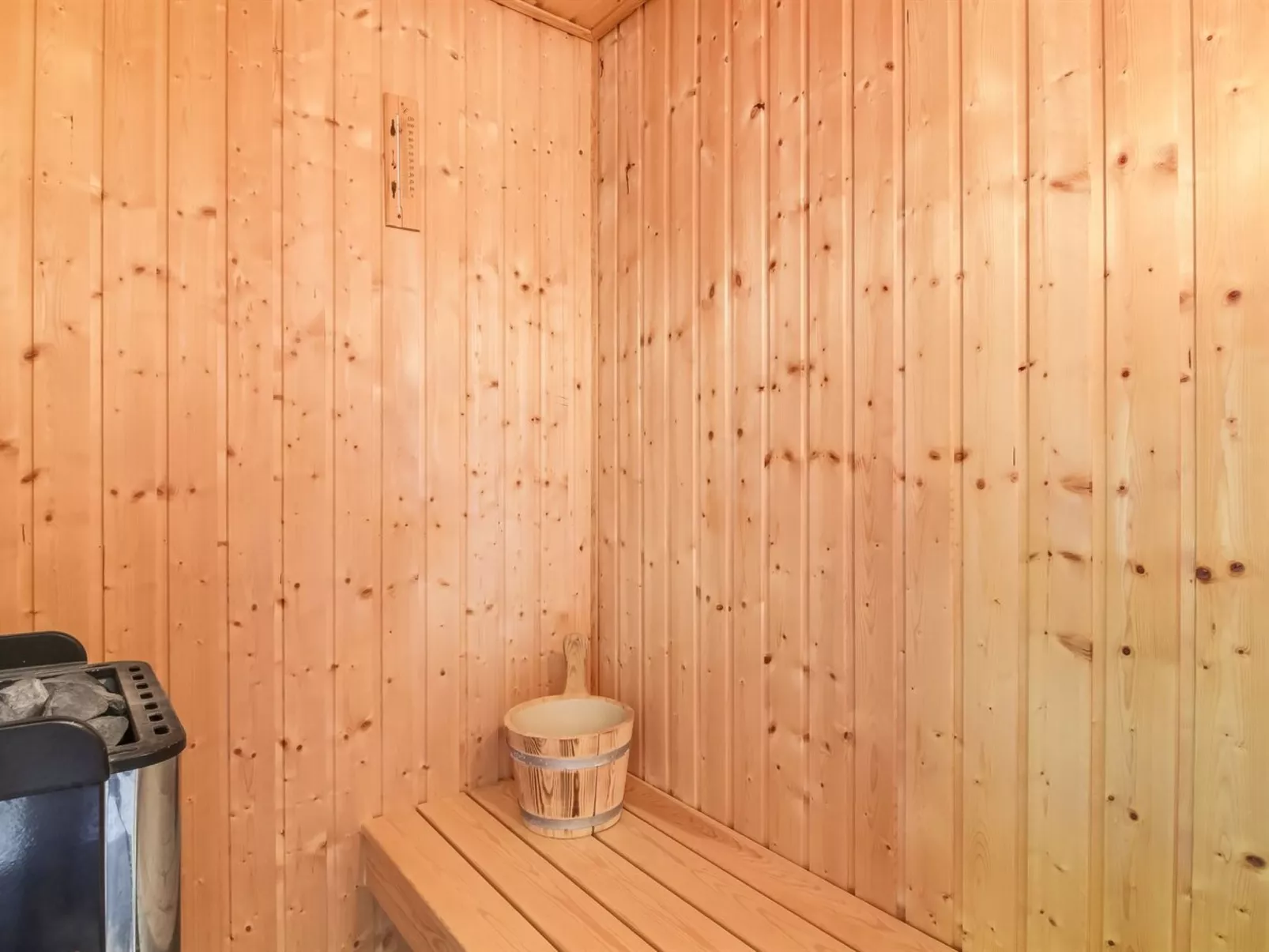 "Elvan" - 450m from the sea-Binnen