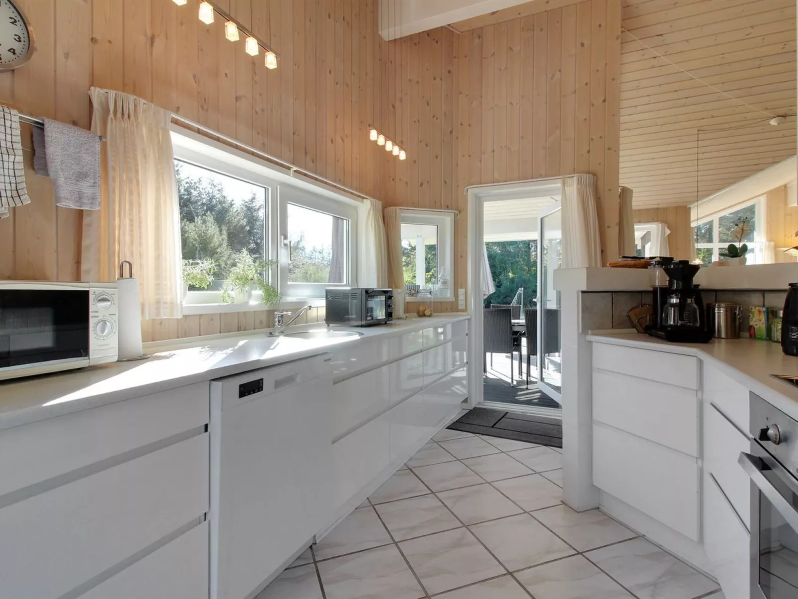 "Aniki" - 1.4km from the sea-Binnen