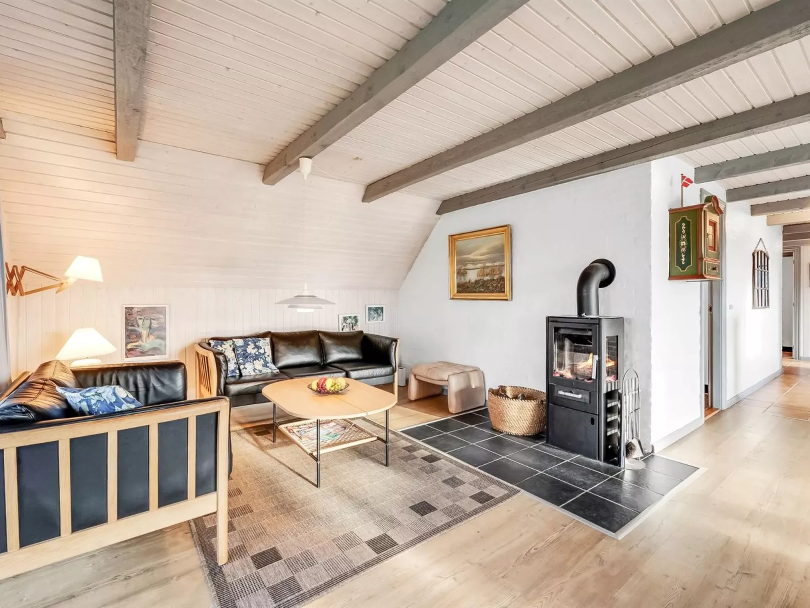 "Vangja" - 700m to the fjord-Binnen