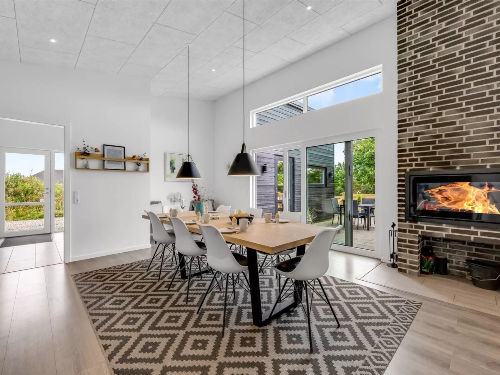 "Weike" - 950m to the fjord-Binnen