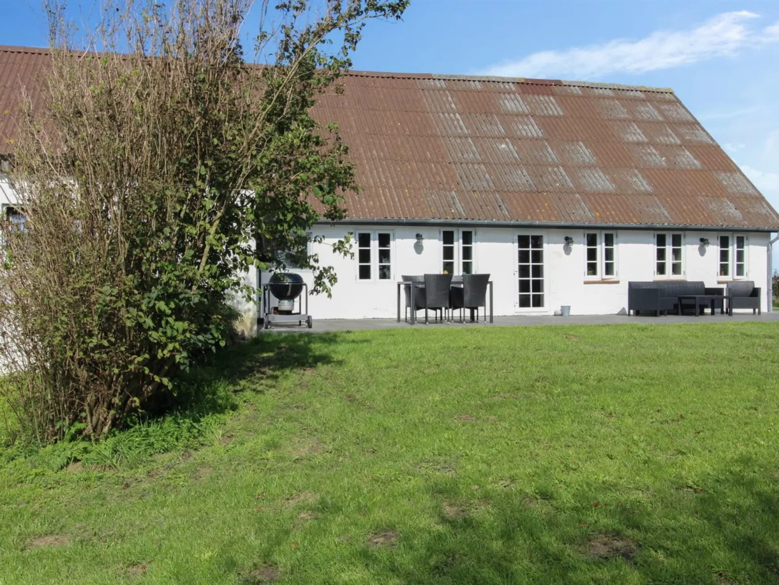 "Dolfine" - 15km from the sea-Buiten