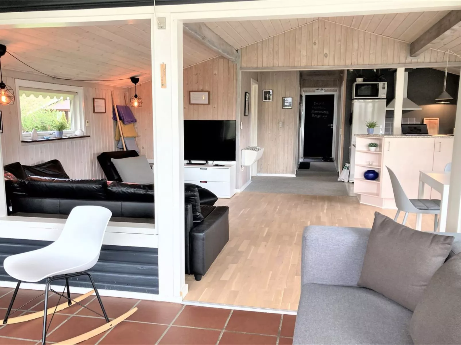 "Aleksa" - 400m from the sea-Binnen