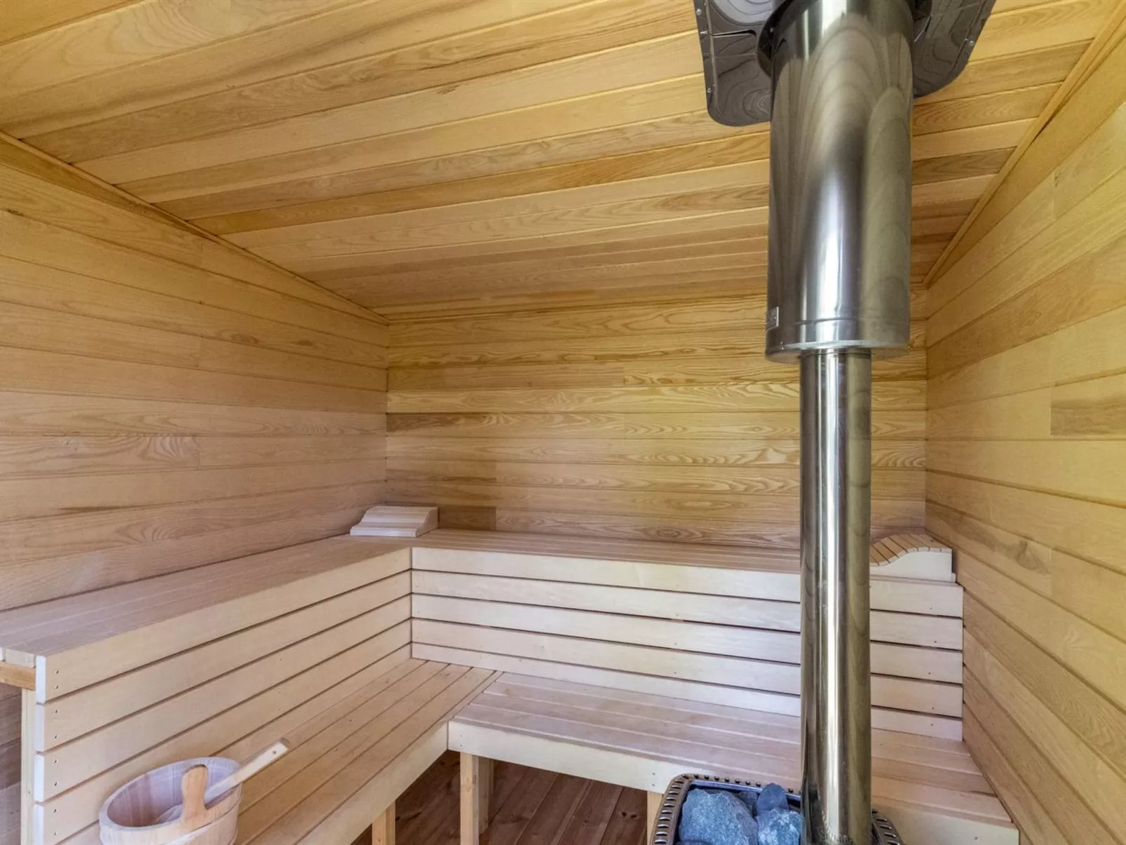 "Gabi" - 700m from the sea-Binnen