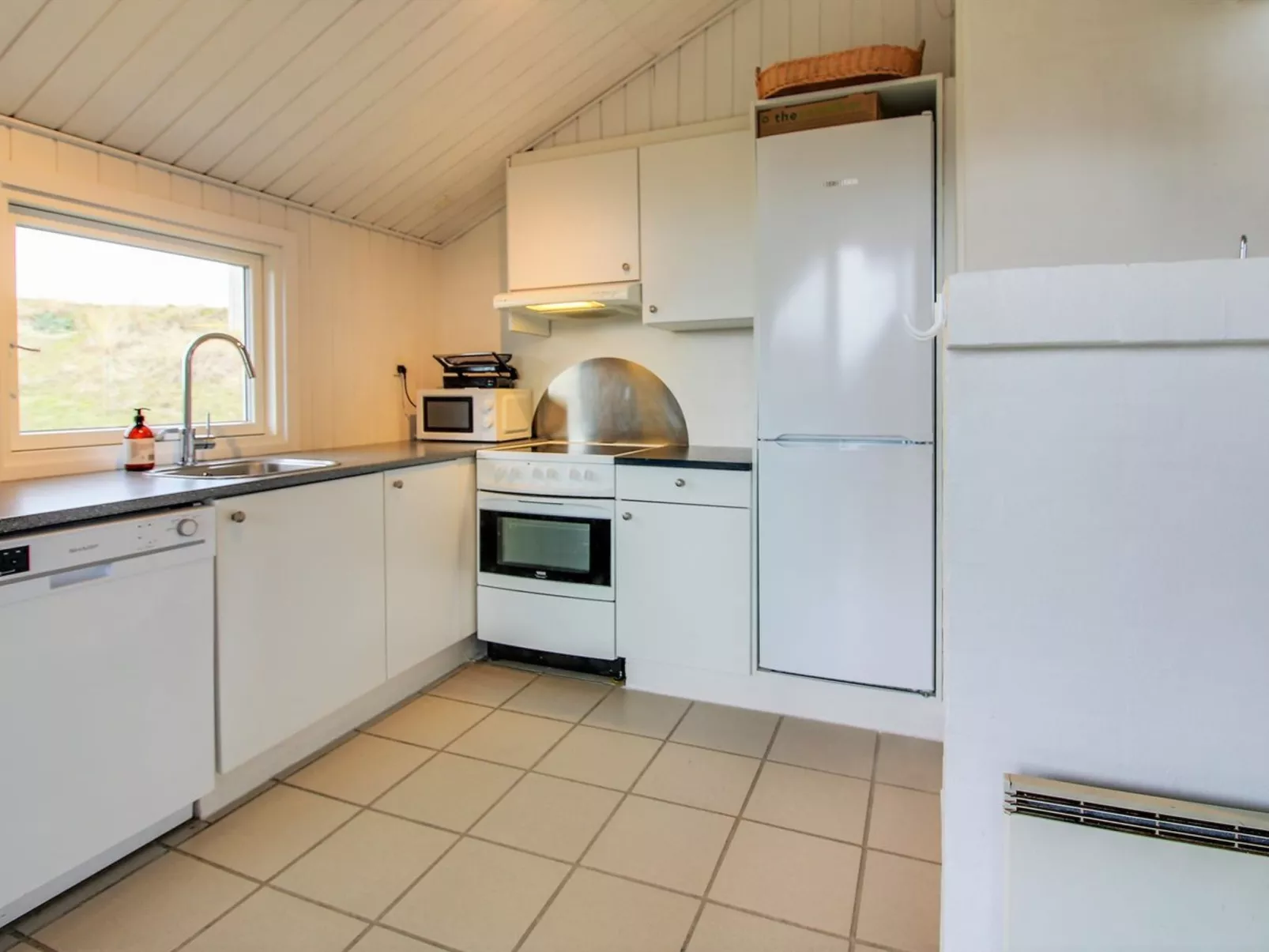 "Hansina" - 500m from the sea-Binnen