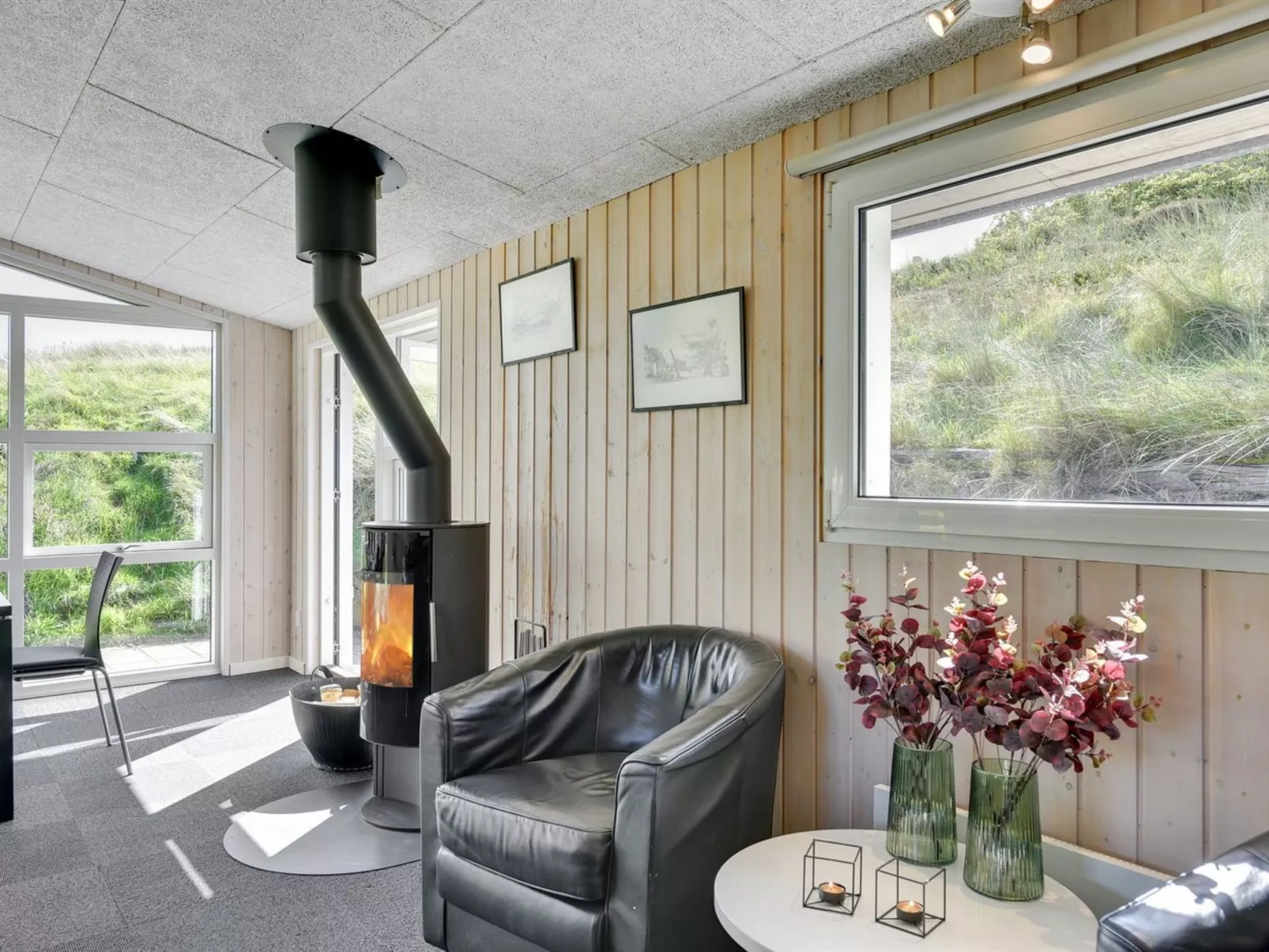 "Jess" -  from the sea-Binnen