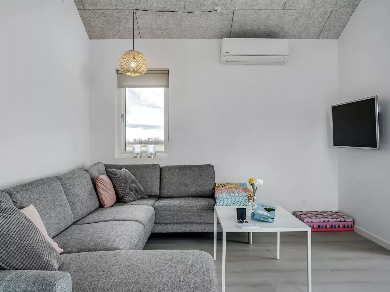 "Thalie" - 400m from the sea-Binnen