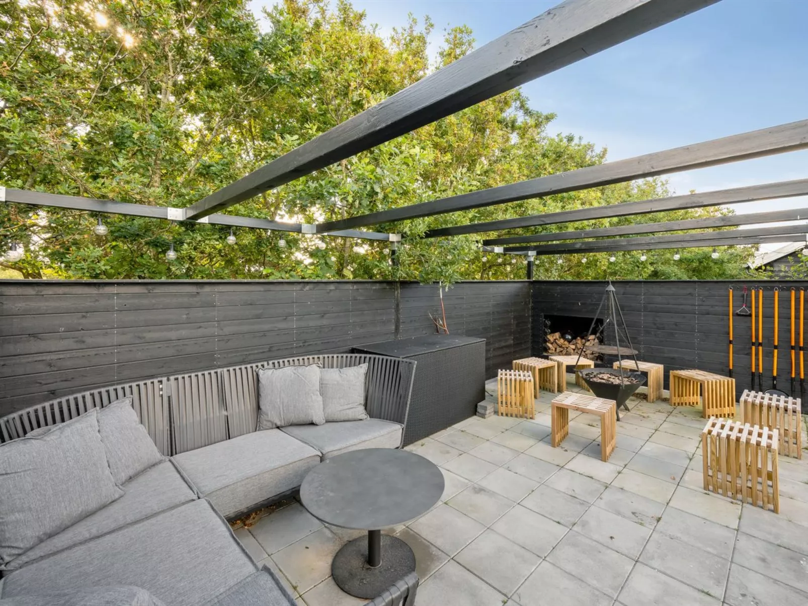 "Tinella" - 250m to the fjord-Buiten