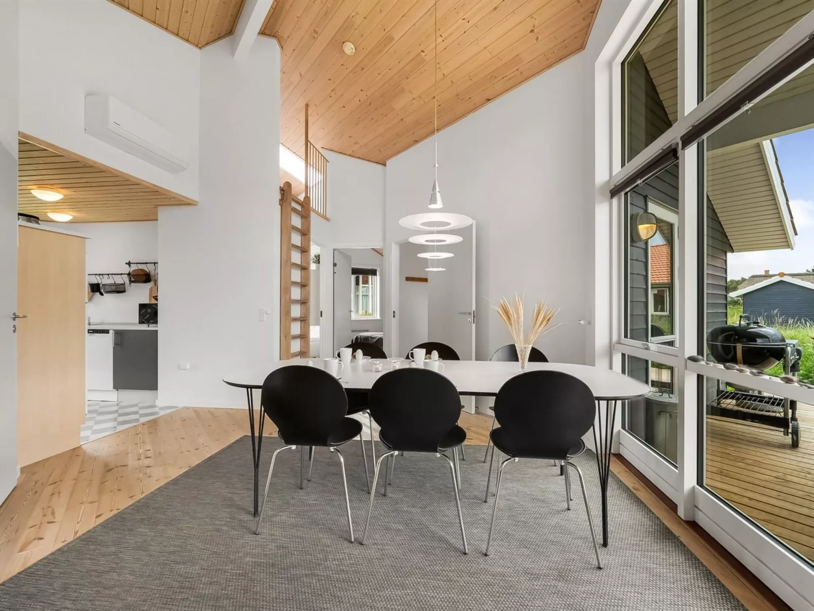 "Sylwia" -  from the sea-Binnen