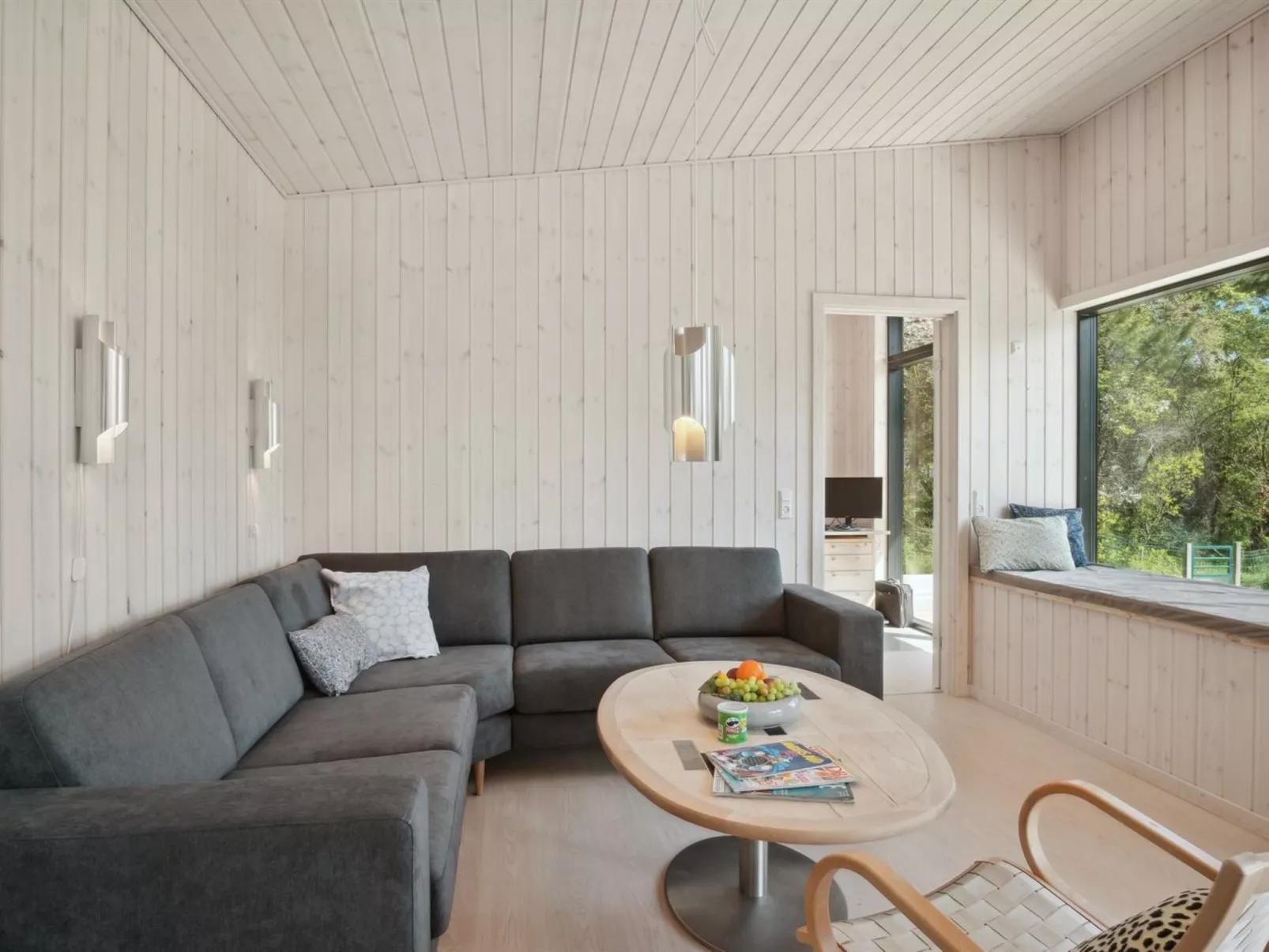 "Toska" - 100m to the fjord-Binnen