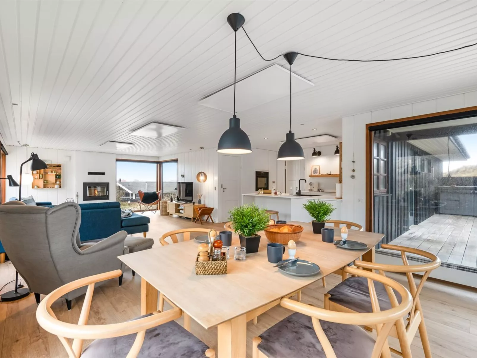 "Eyla" -  from the sea-Binnen