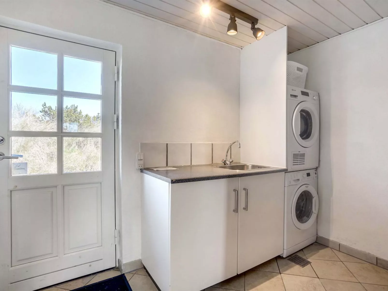 "Domnika" - 350m from the sea-Binnen