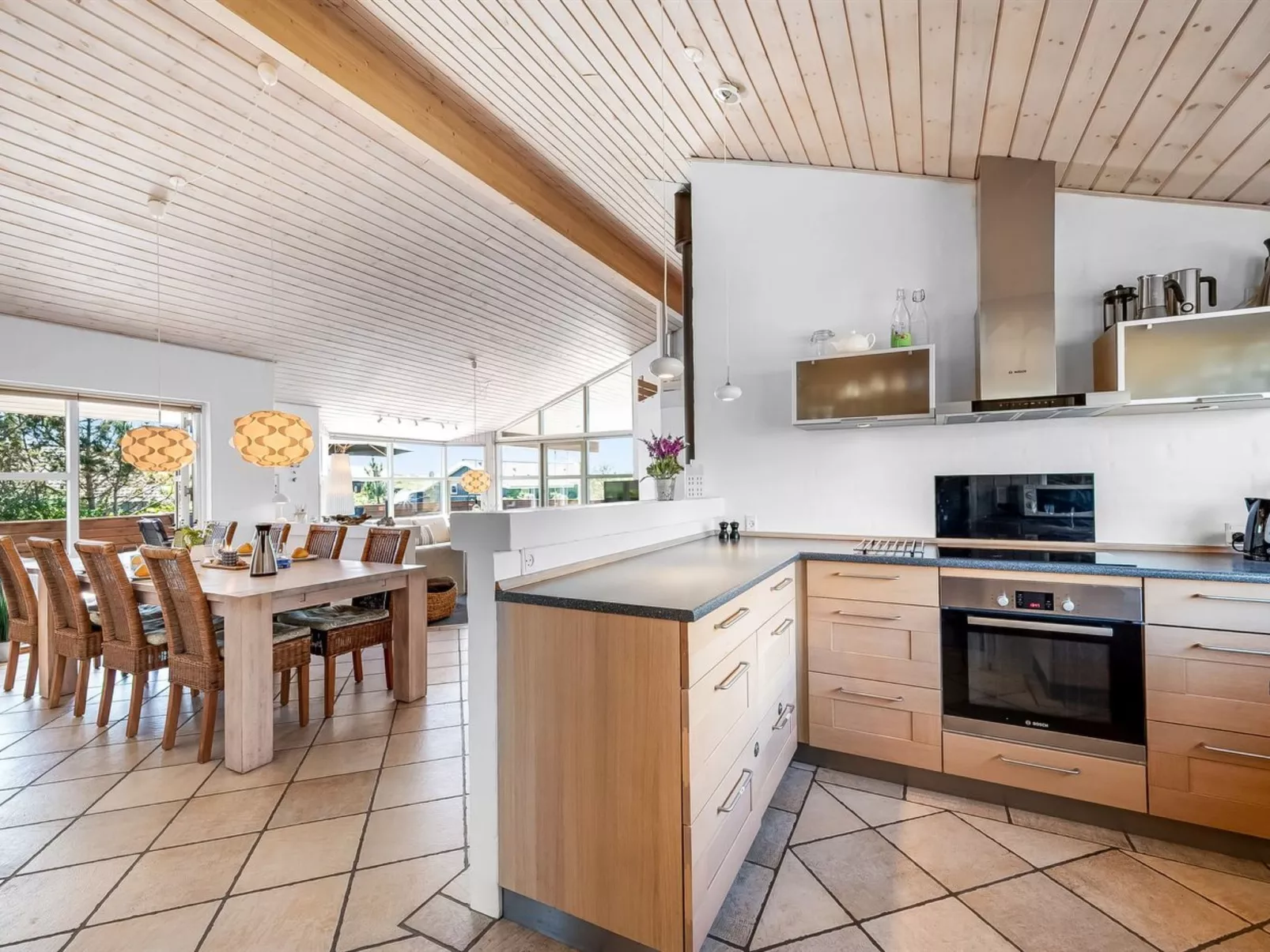 "Aurore" - 700m from the sea-Binnen