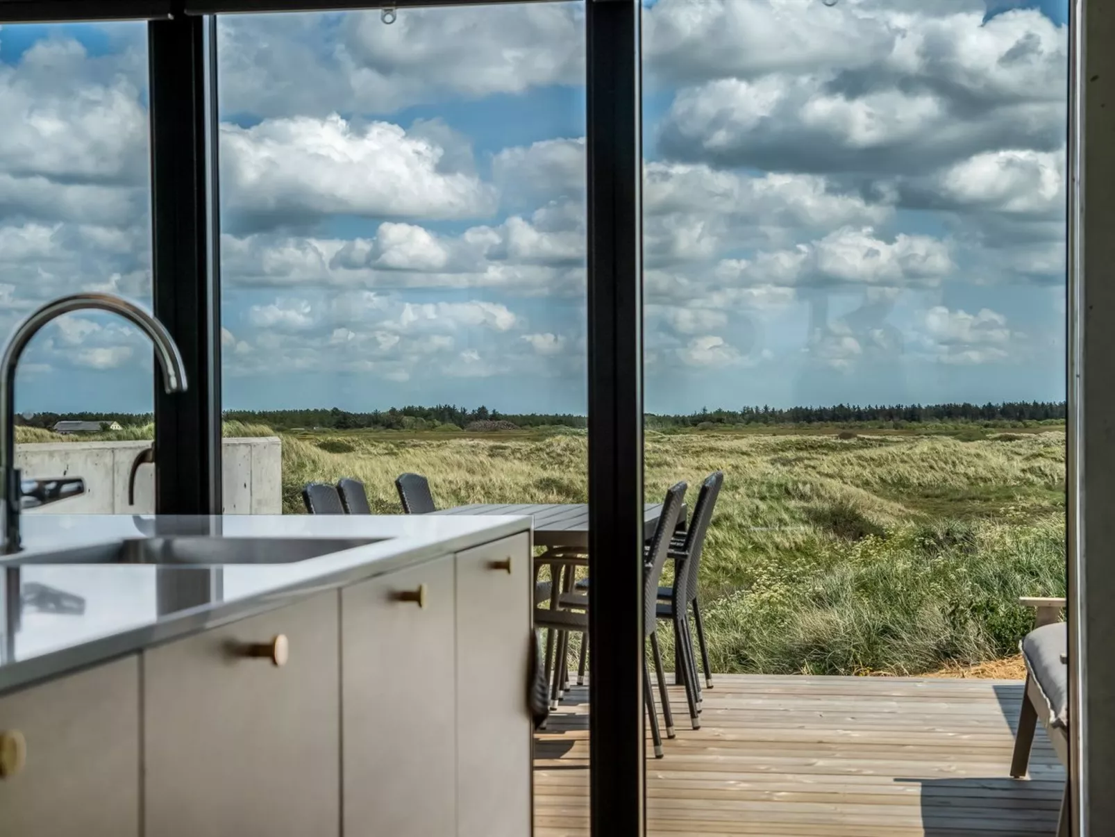 "Tamina" - 50m from the sea-Buiten