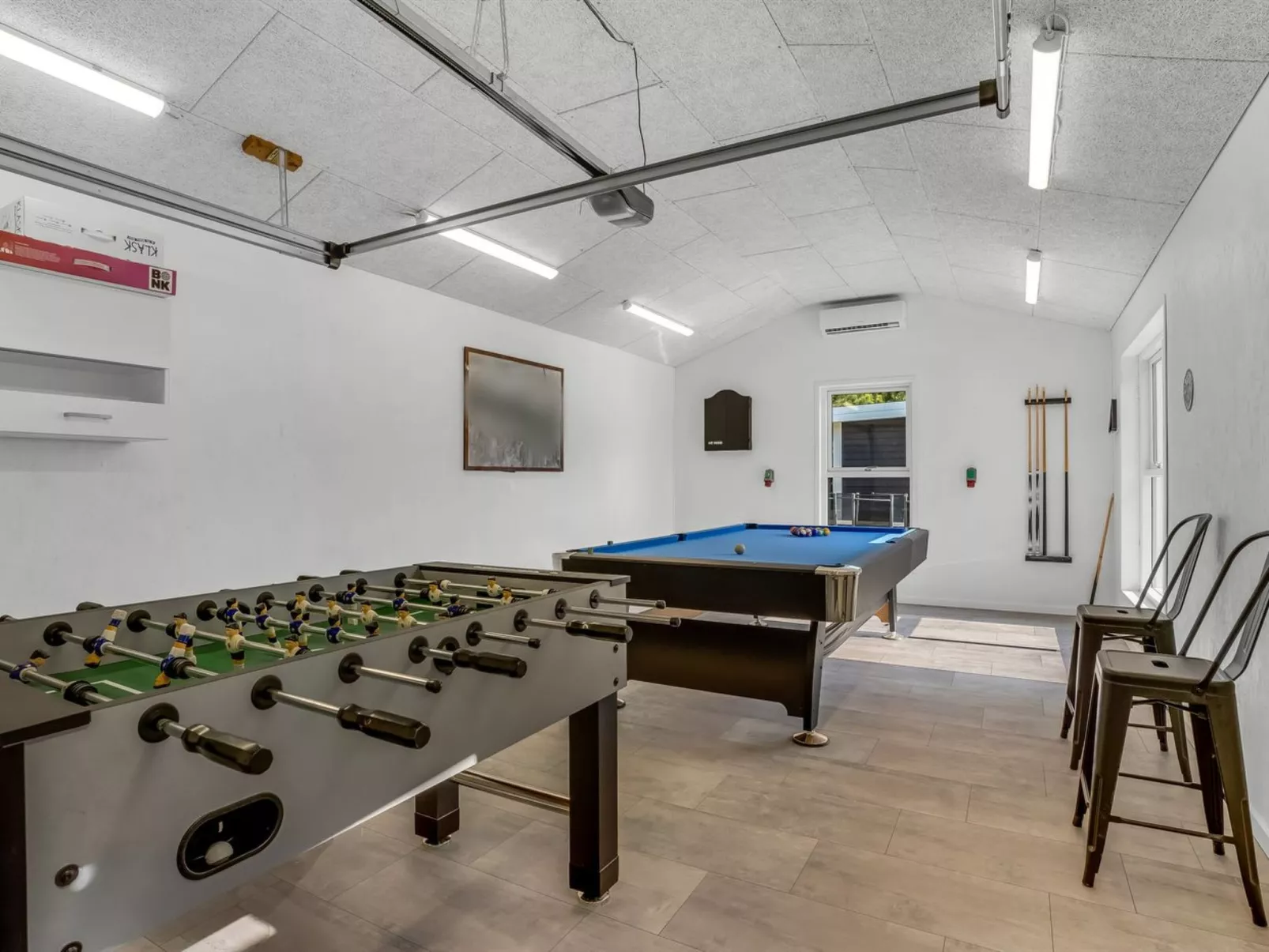 "Amdi" - 1.3km from the sea-Binnen