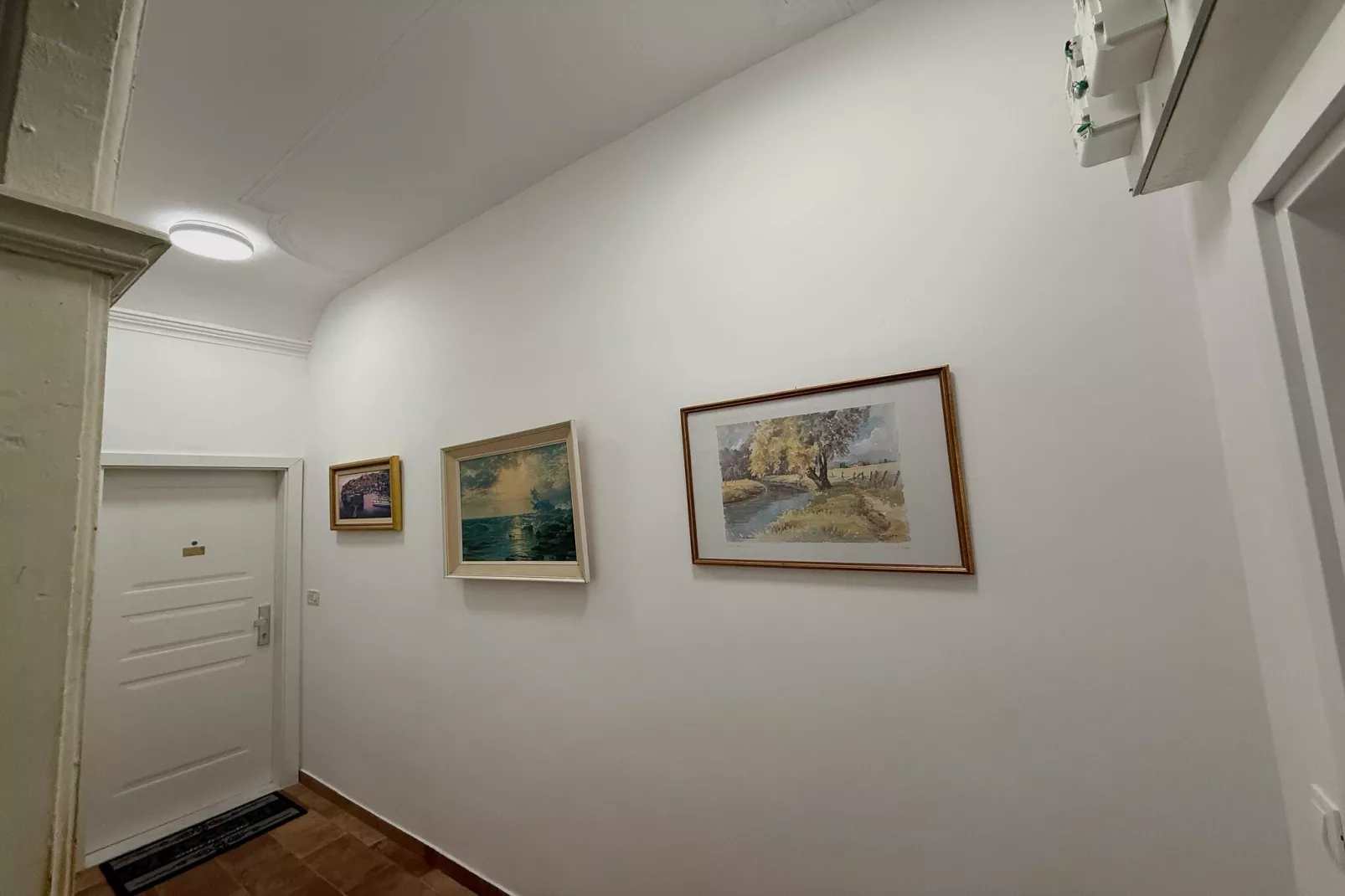 Anima Mea Old Town Apartments- Premium Apartment with Balcony-Binnen