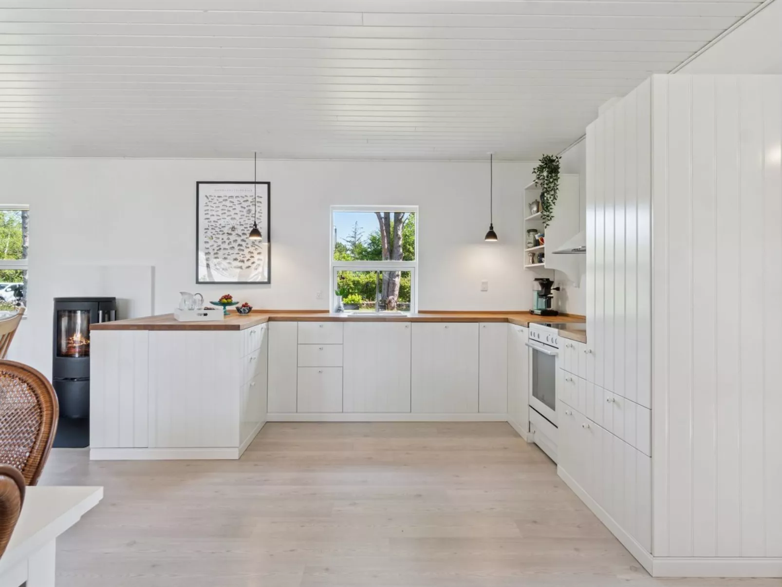 "Botwith" - 125m from the sea-Binnen