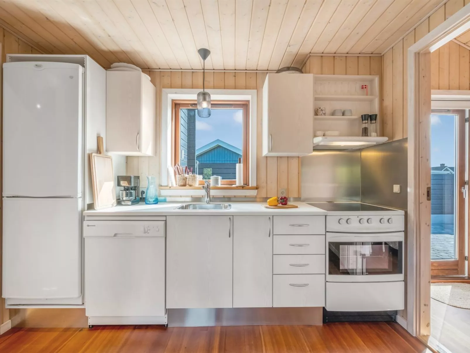 "Georg" - 200m from the sea-Binnen