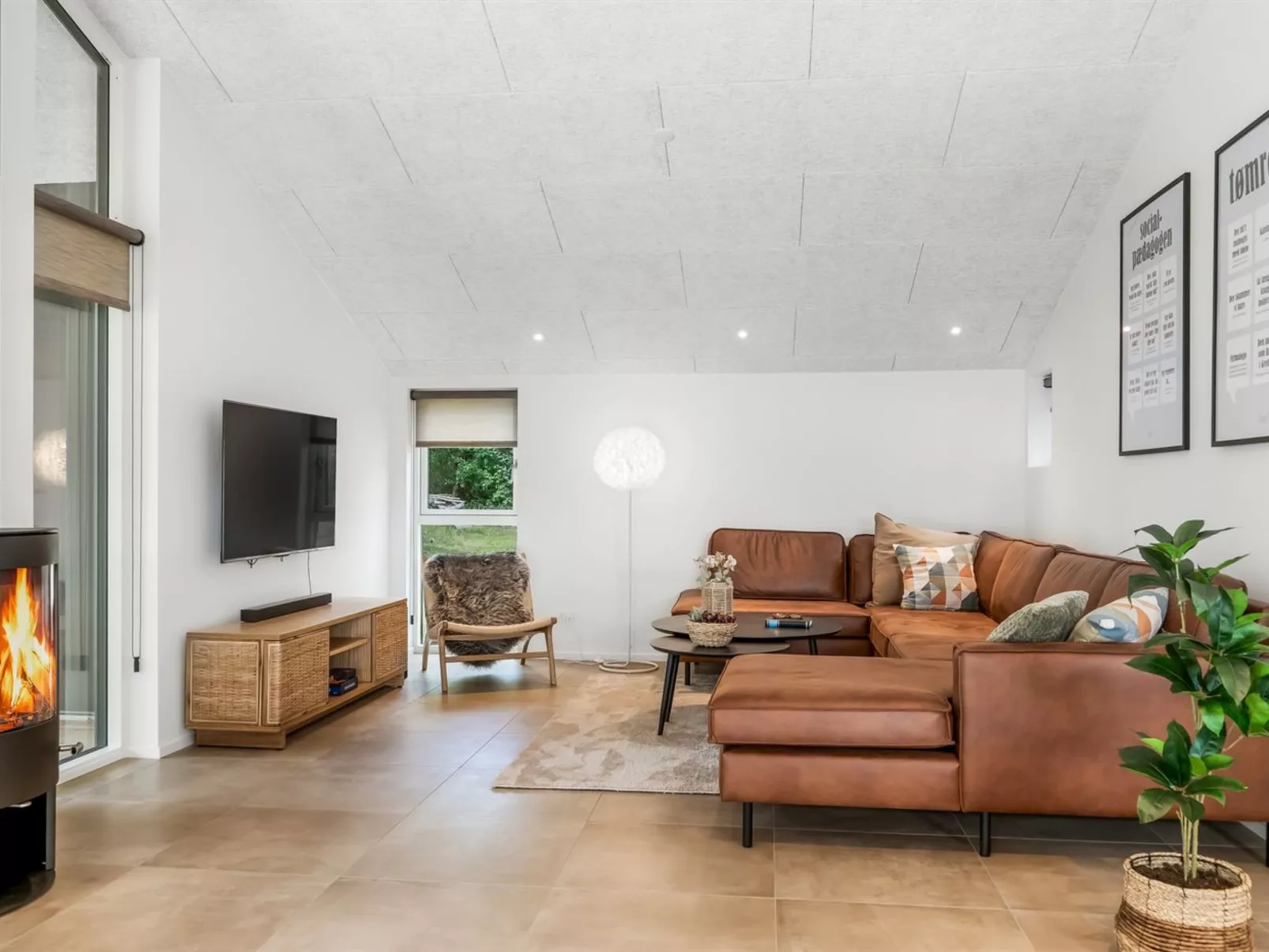 "Zoya" -  from the sea-Binnen