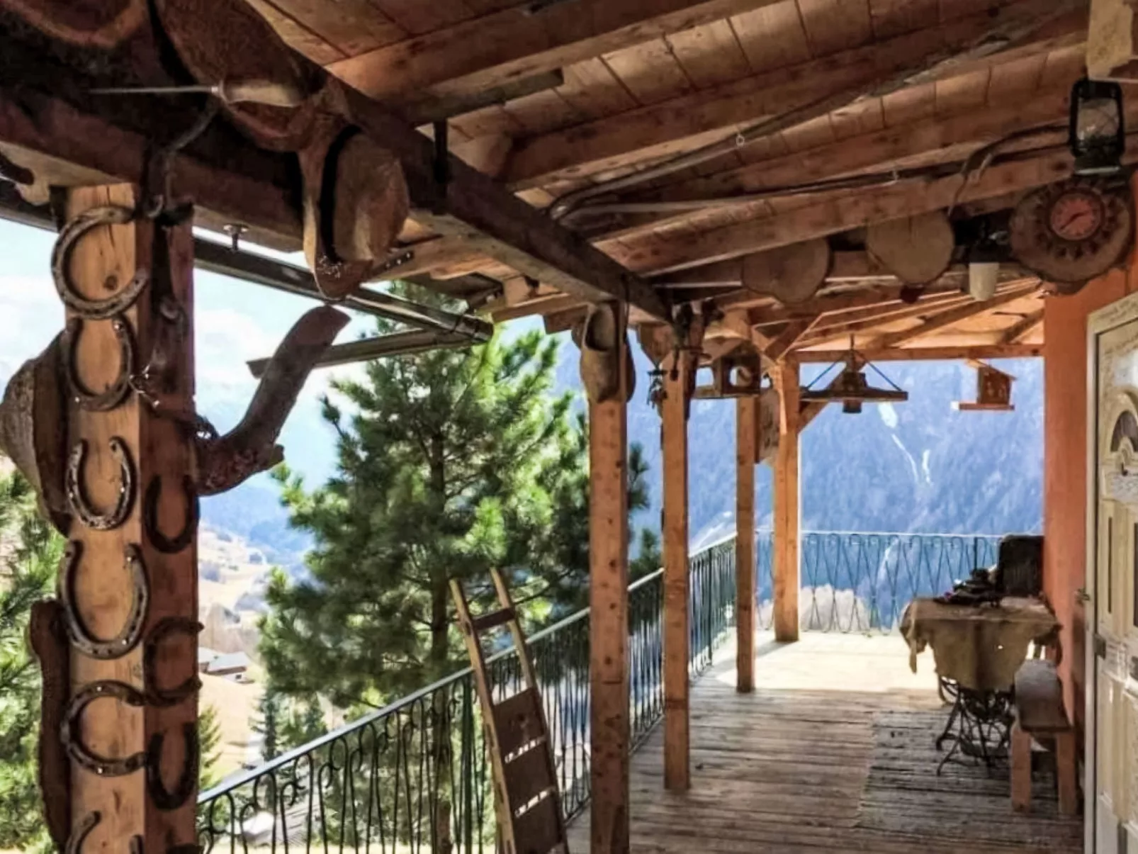 Adlerhorst/Chalet Großglockner-Buiten