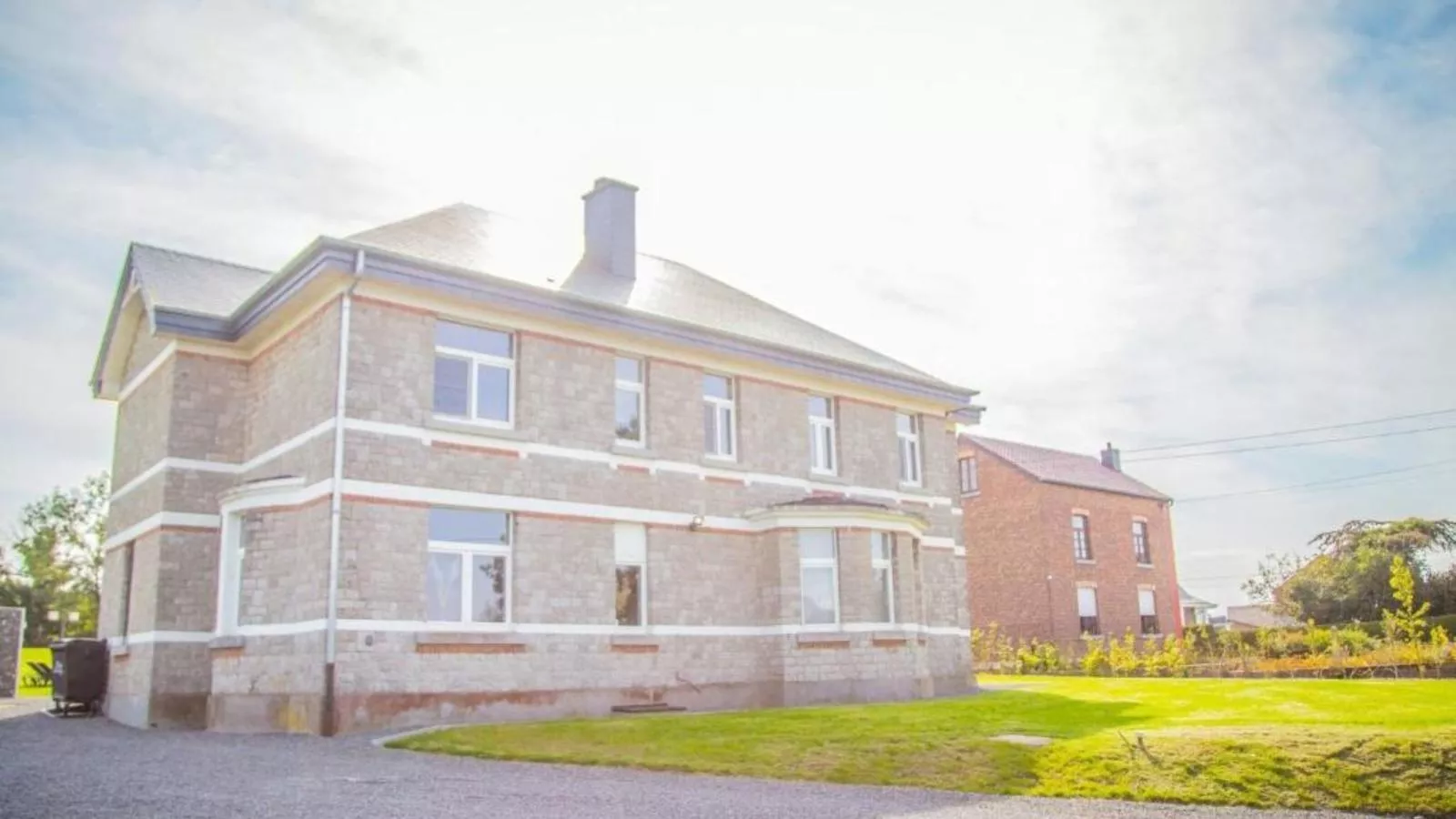 Ma Dame Jeanne-Buitenkant zomer