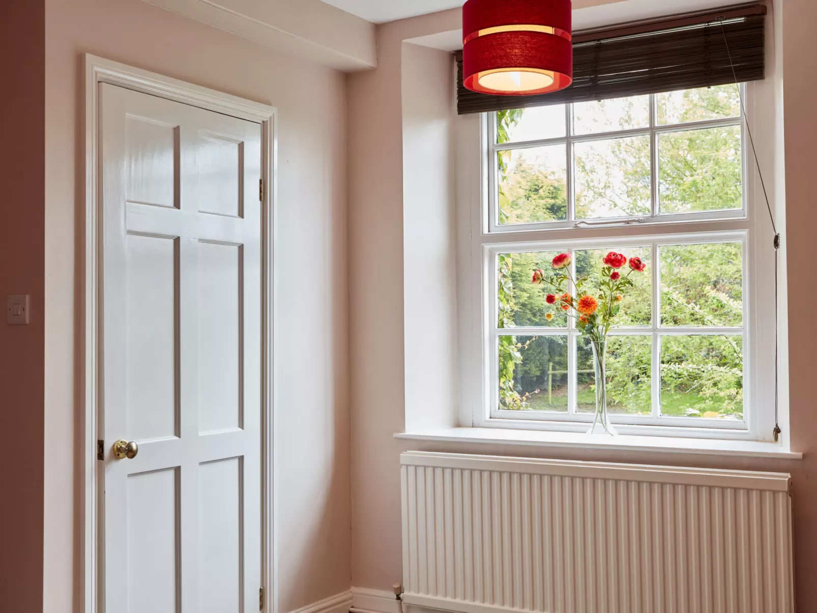 The Farmhouse-Binnen