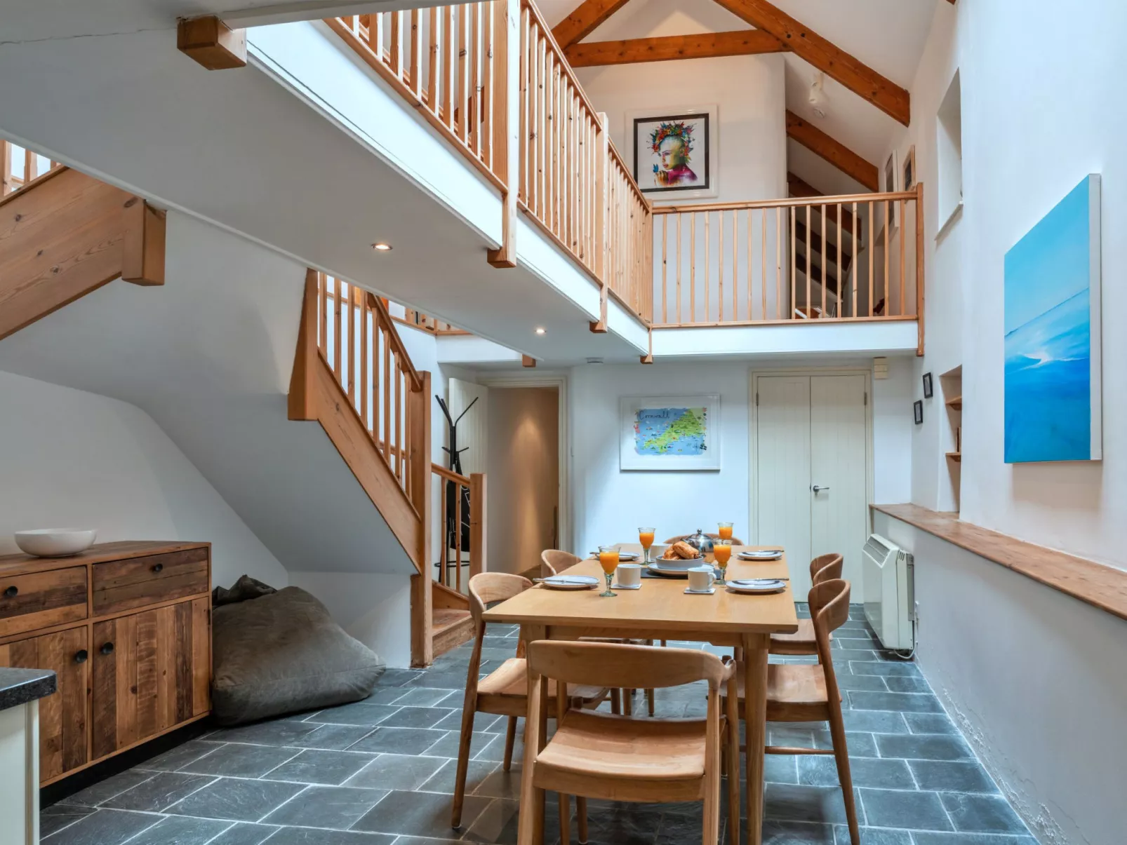 The Old Store-Binnen