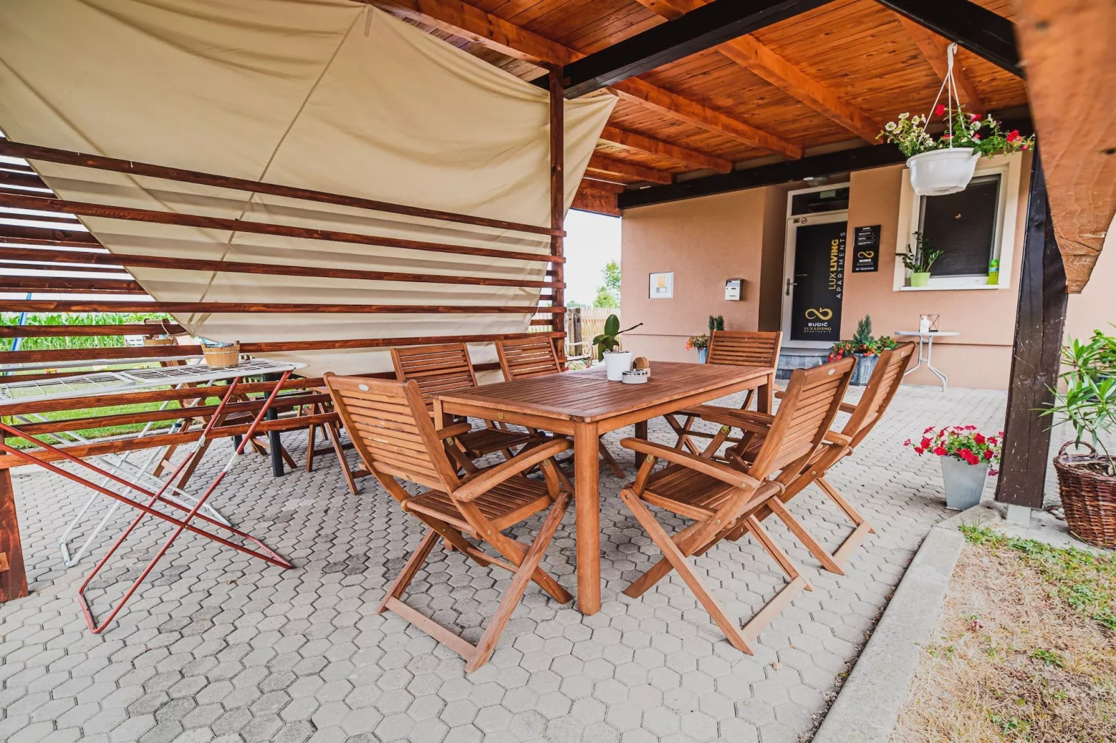 Elegant and Stylish Retreat Apartments with Terrace - Two Bedroom Apartment with Terrace