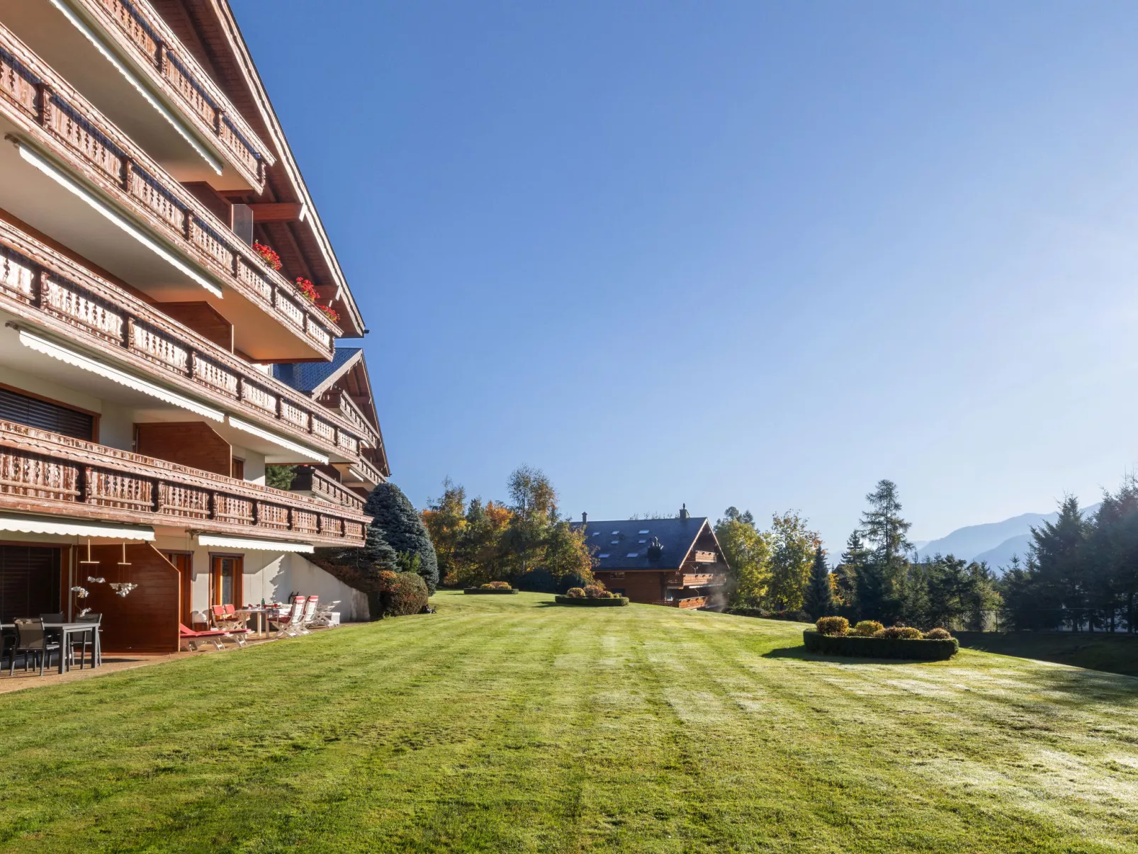 Les Pierres C 3-Buiten