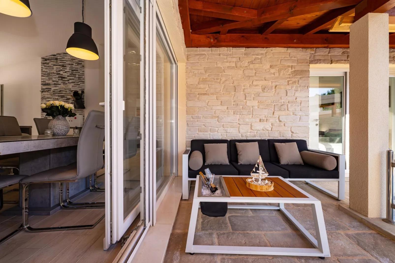 Villa Gajser-Terrasbalkon