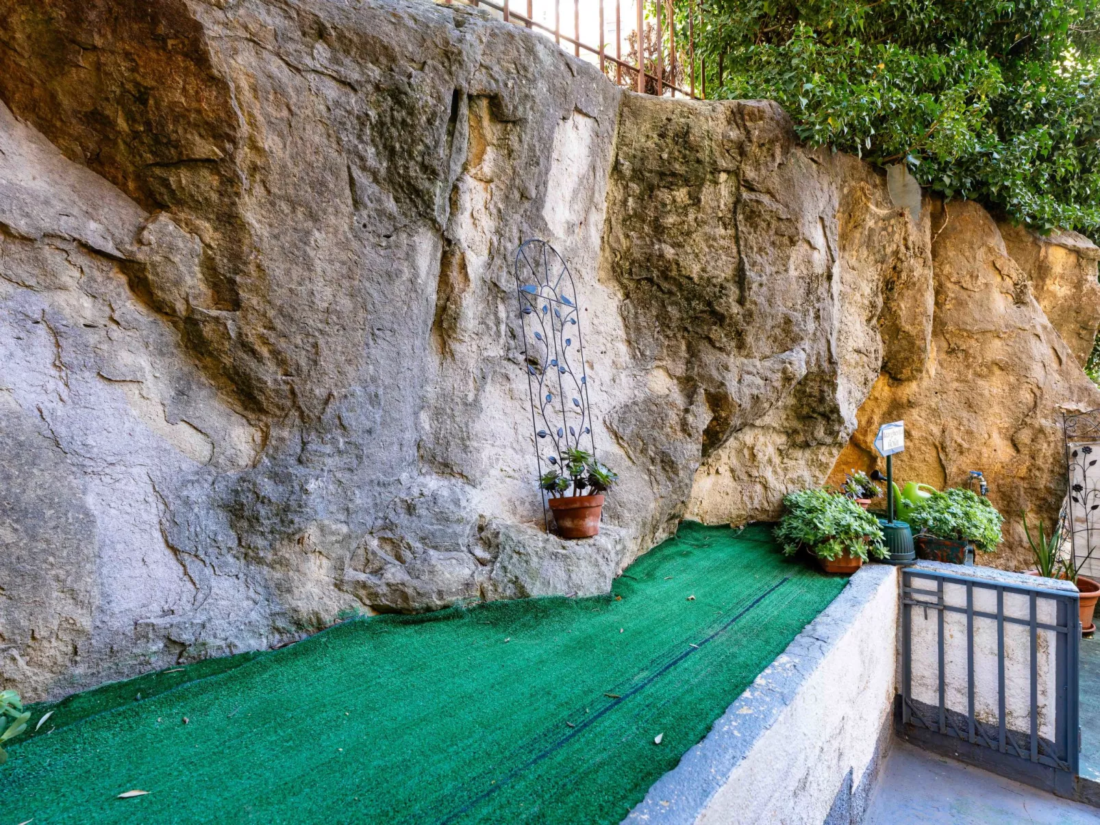 Margherita Home-Buiten