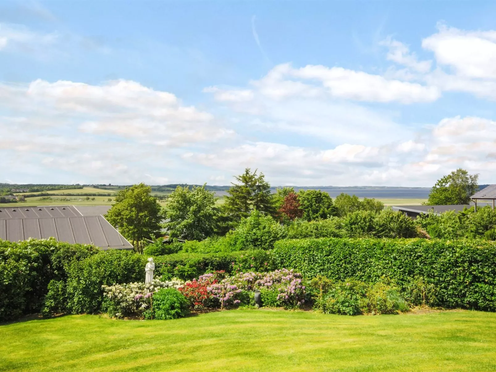 "Annabeth" - 300m to the fjord-Buiten