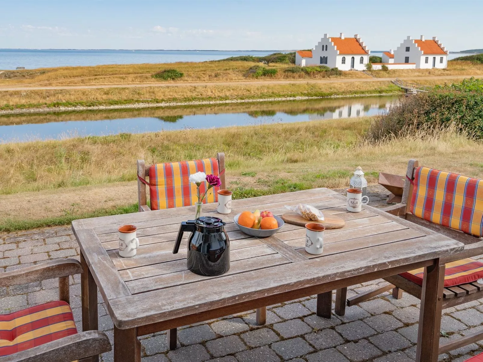 "Yorrick" - 50m to the fjord-Buiten